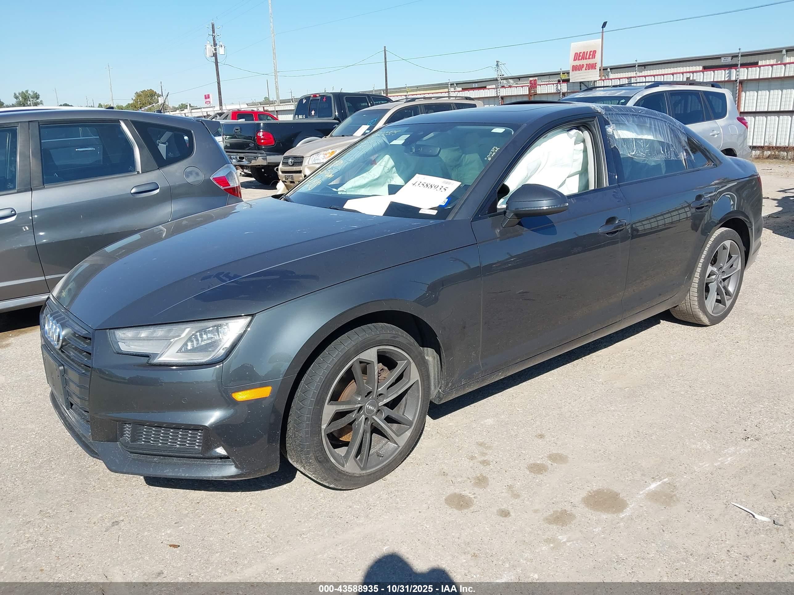 AUDI A4 image 2