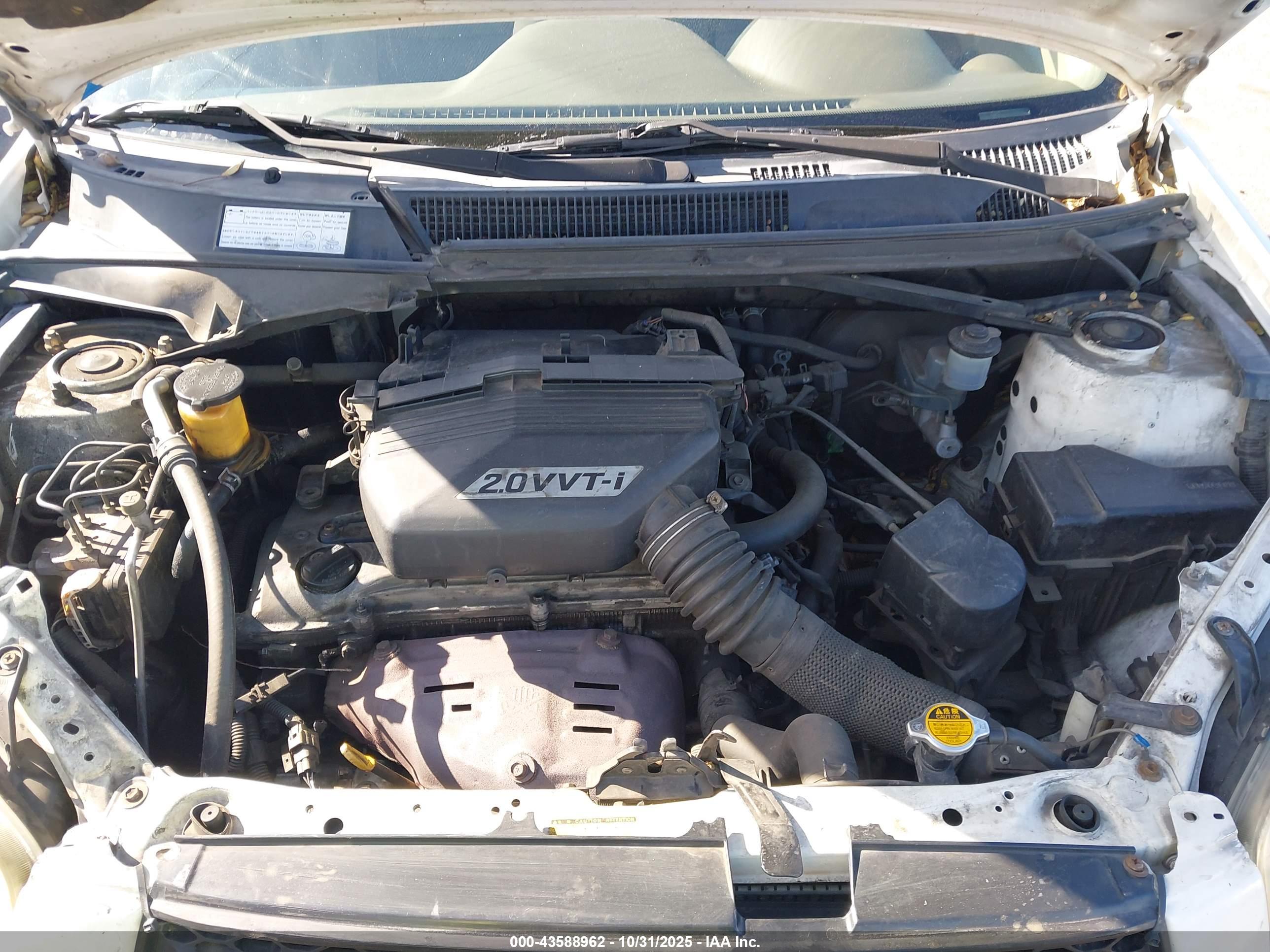 TOYOTA RAV4 image 10
