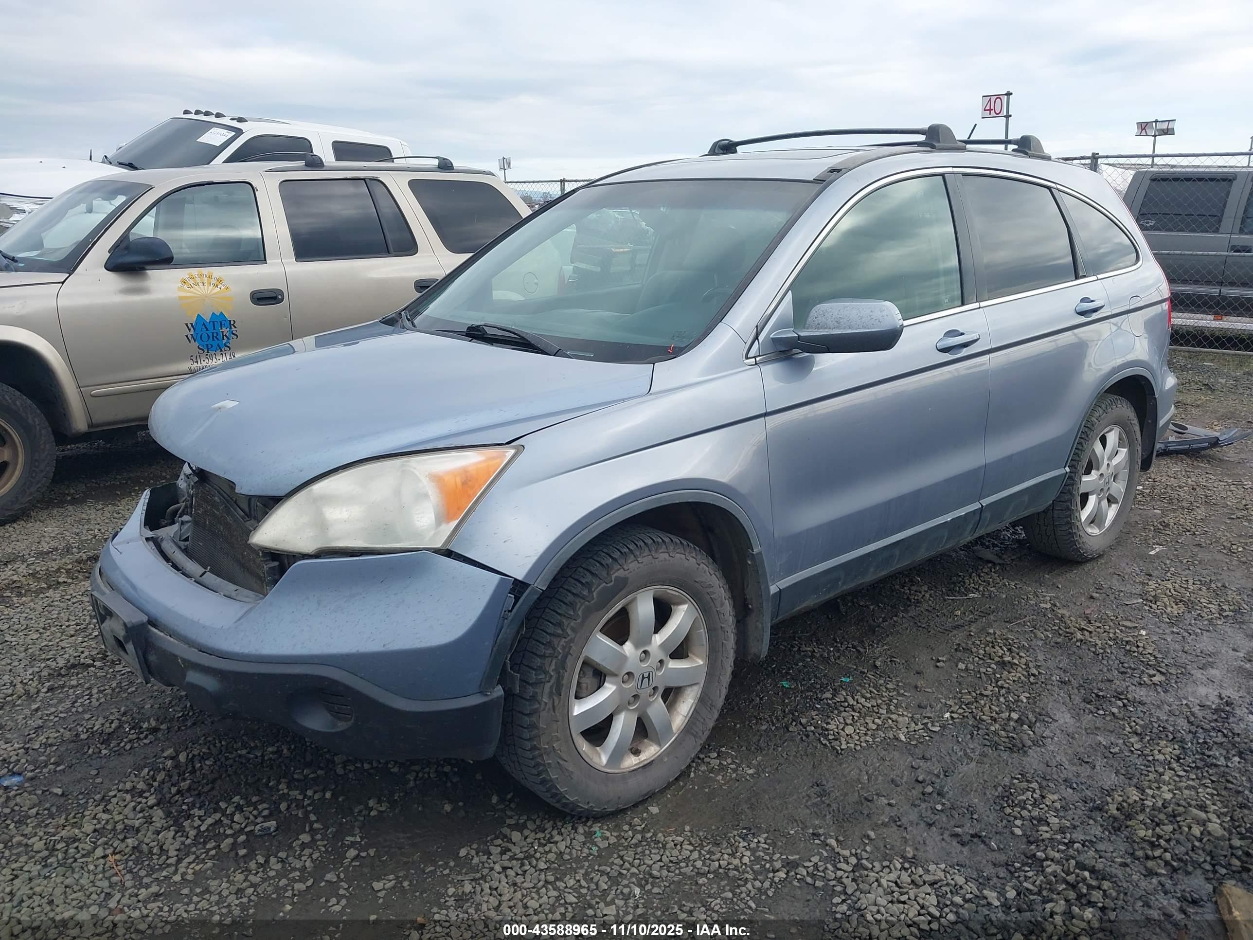 HONDA CR-V image 2