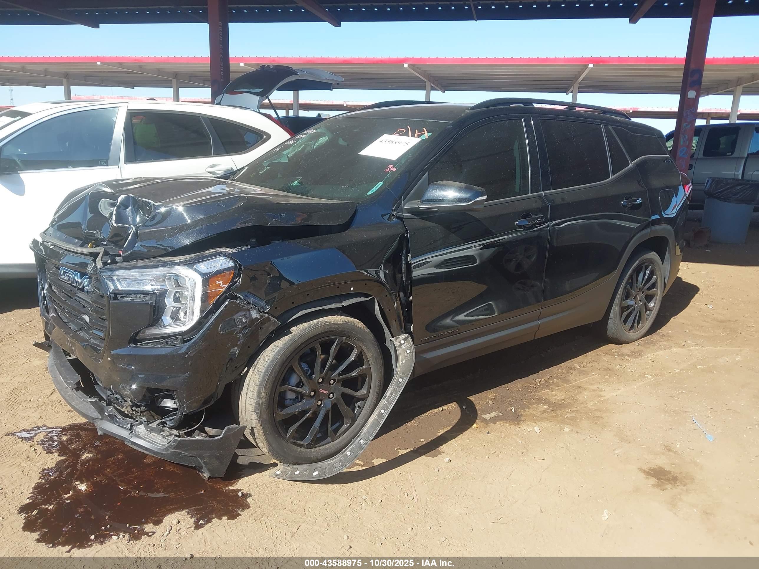GMC TERRAIN image 2