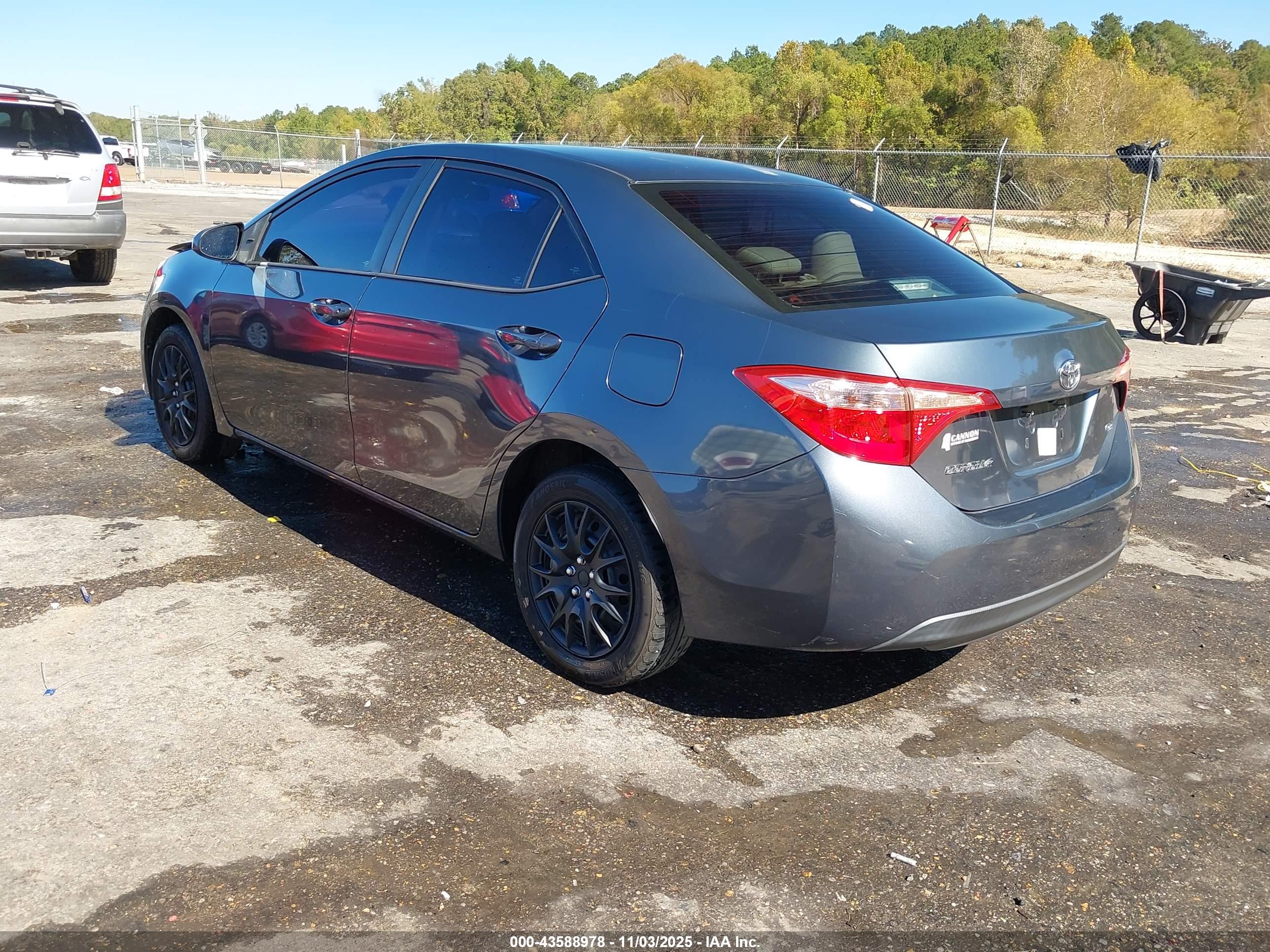TOYOTA COROLLA image 3