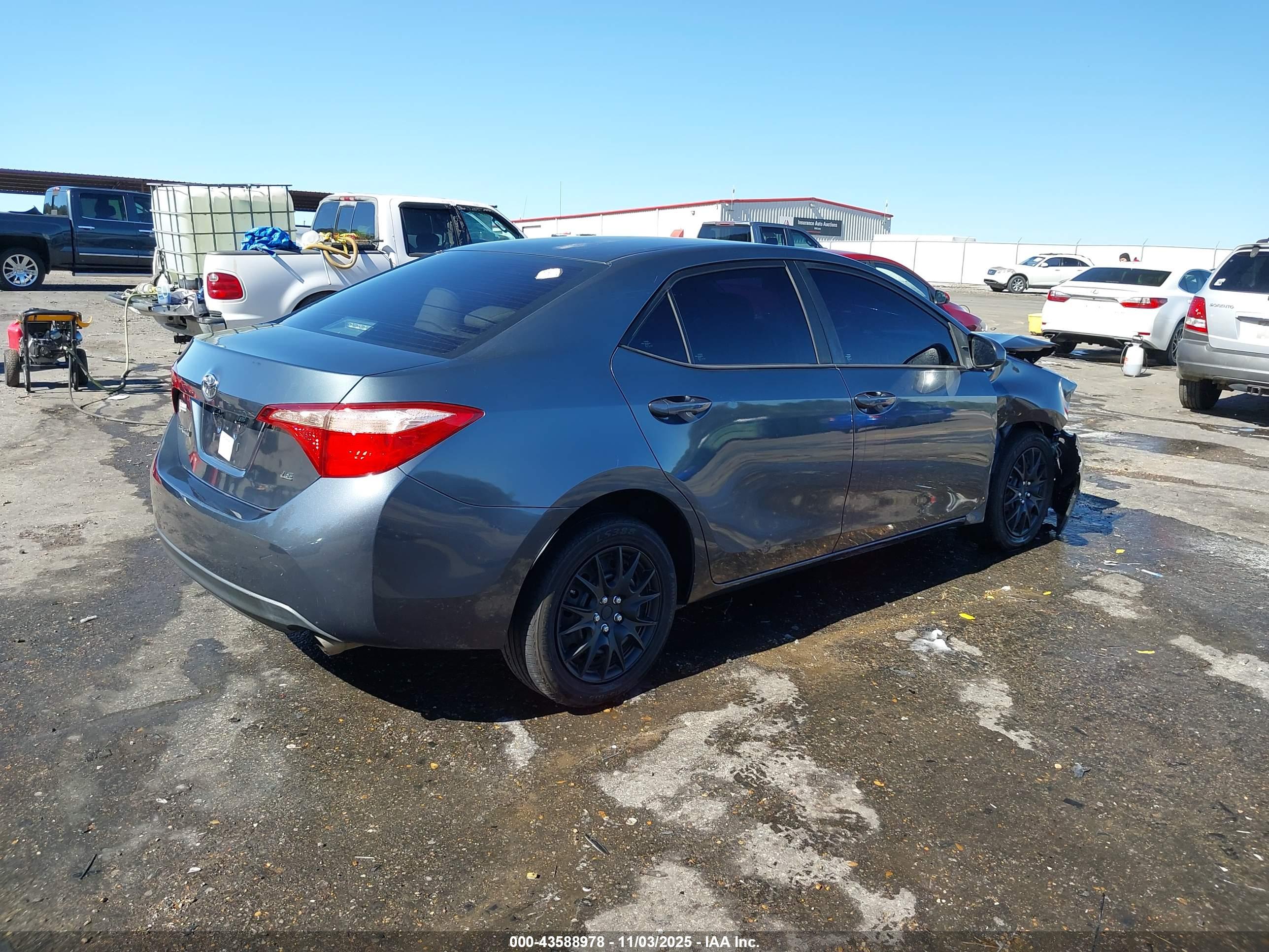 TOYOTA COROLLA image 4