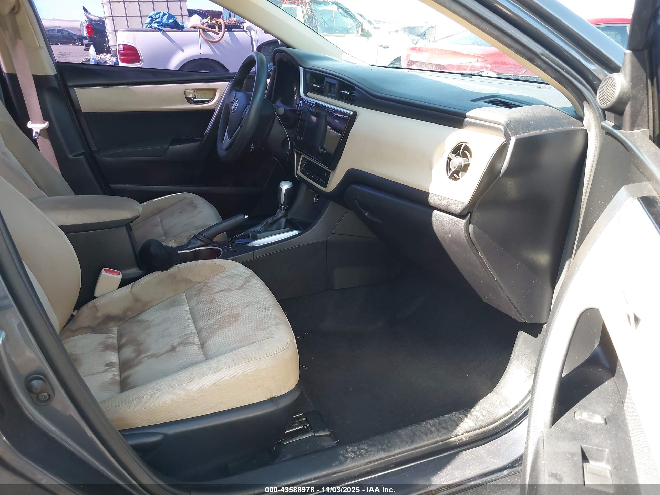 TOYOTA COROLLA image 5