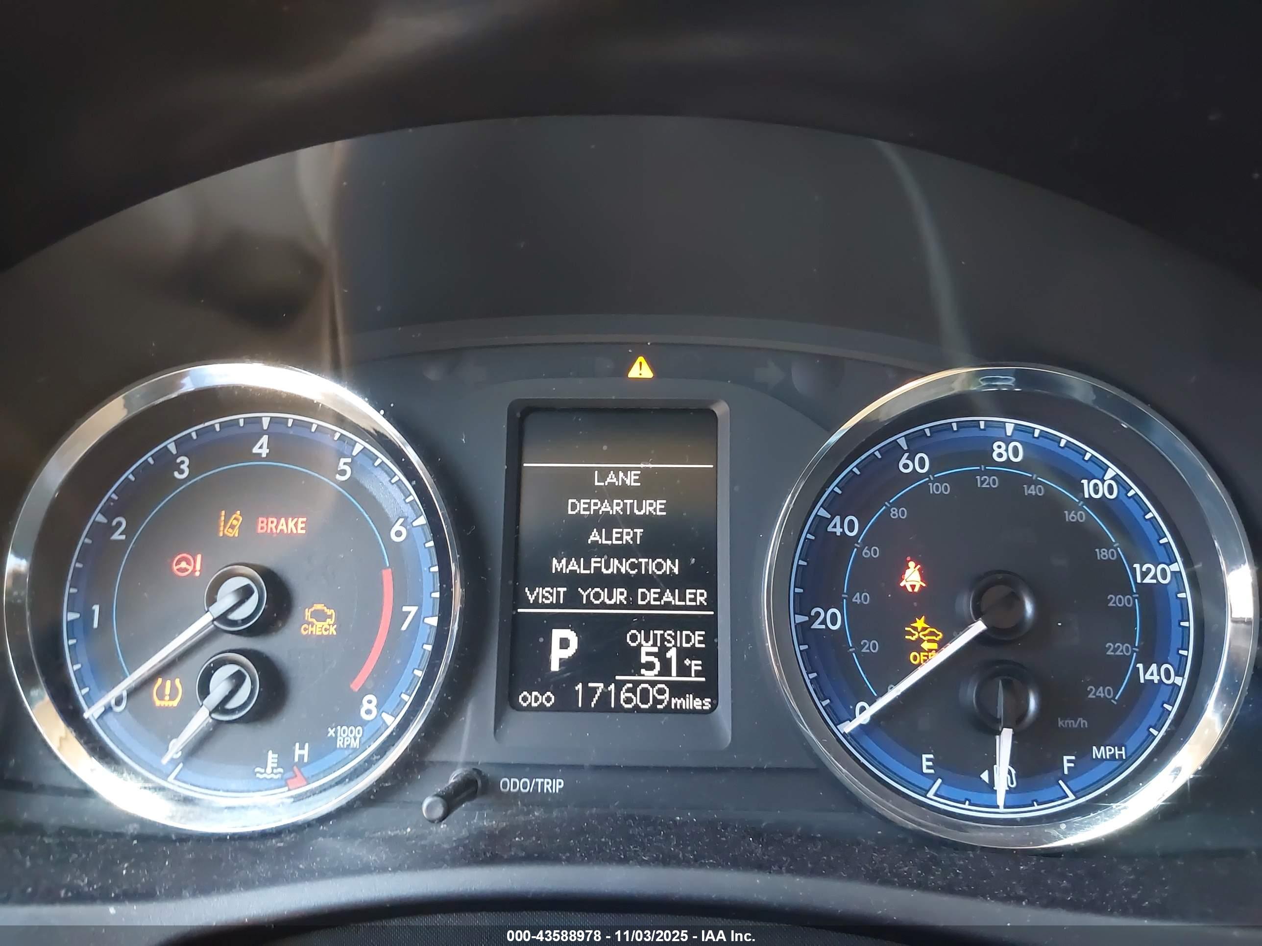 TOYOTA COROLLA image 7