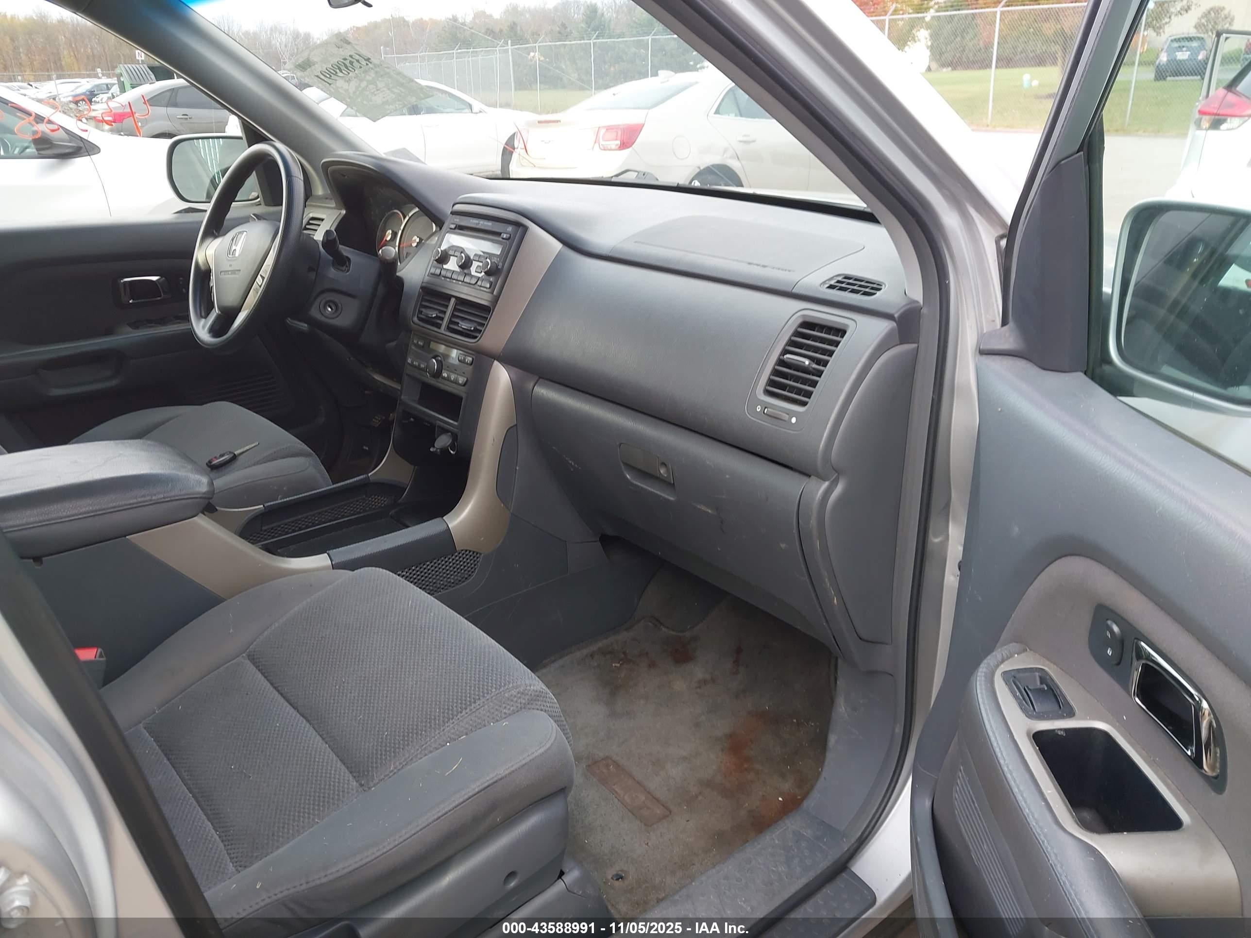 HONDA PILOT image 5