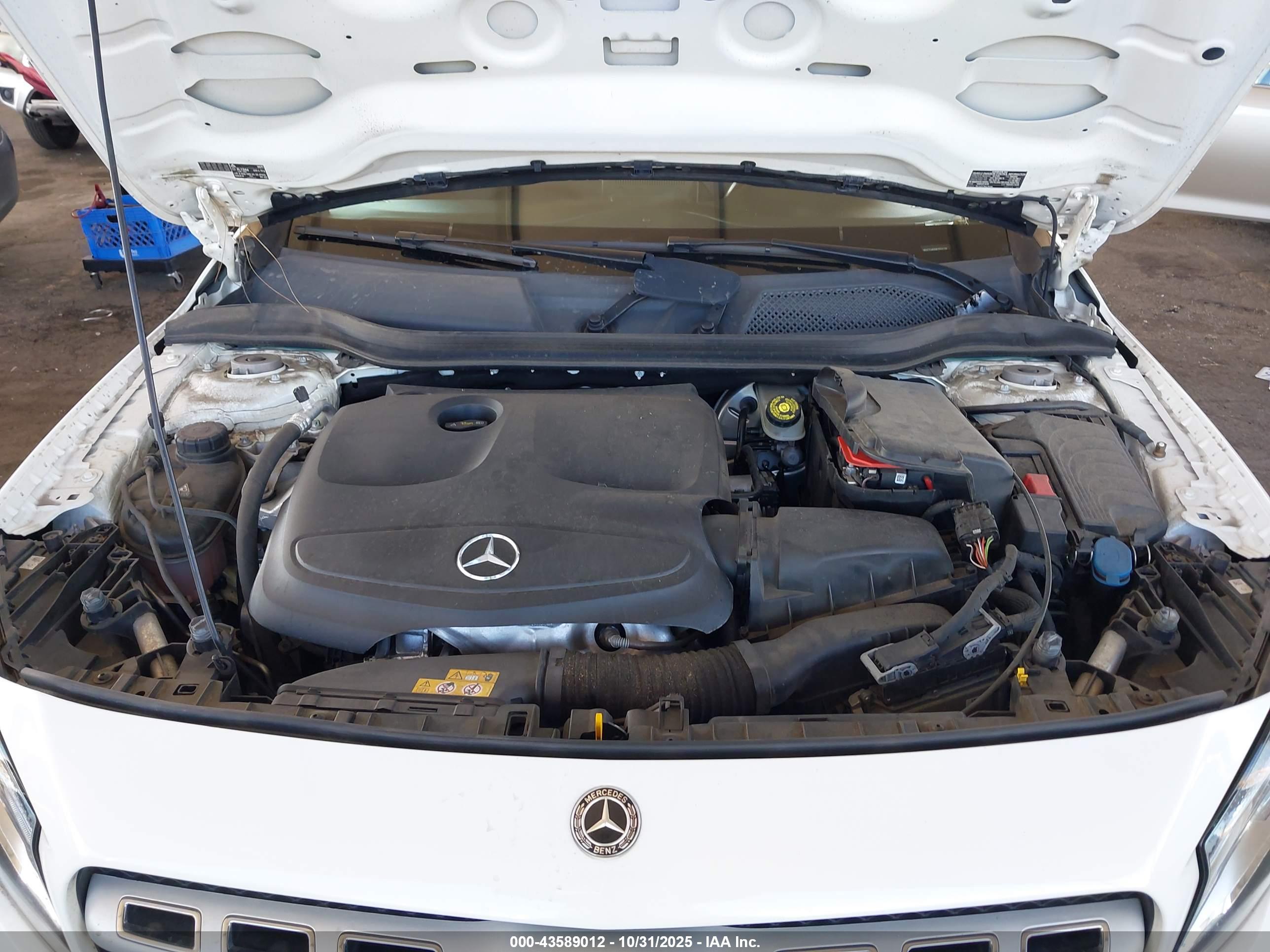 MERCEDES-BENZ GLA image 10