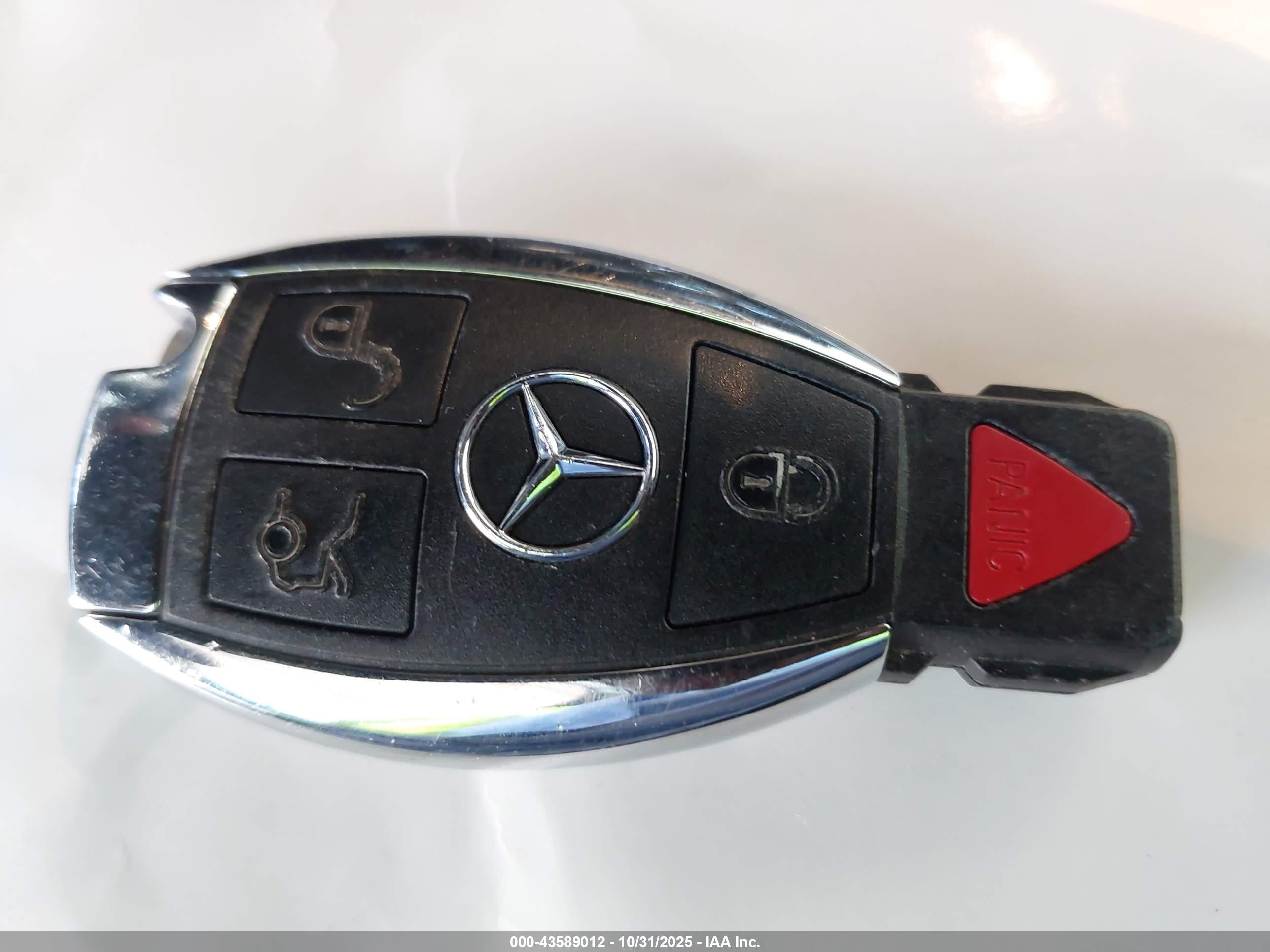 MERCEDES-BENZ GLA image 11