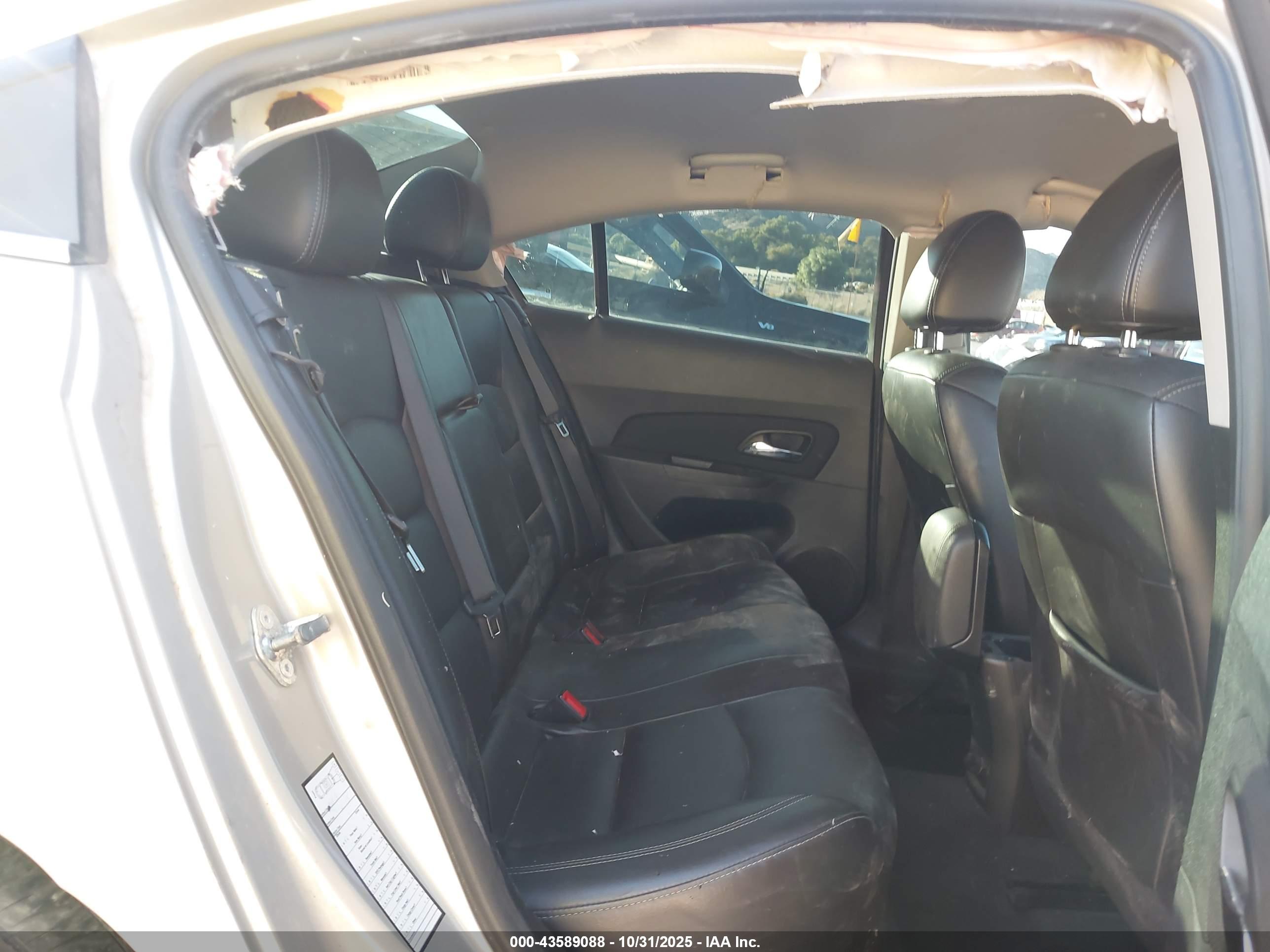 CHEVROLET CRUZE image 8