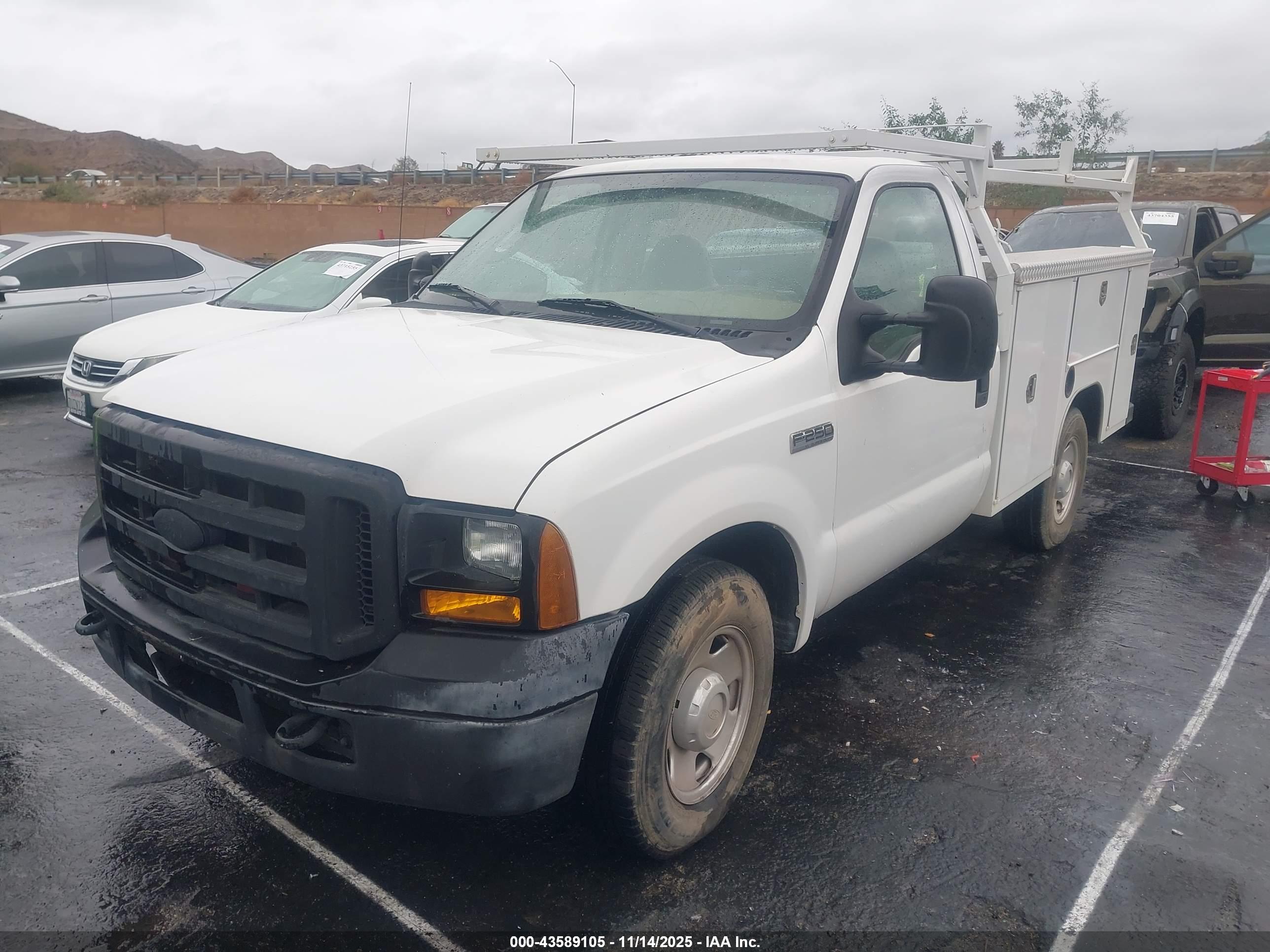 FORD F-250 image 2