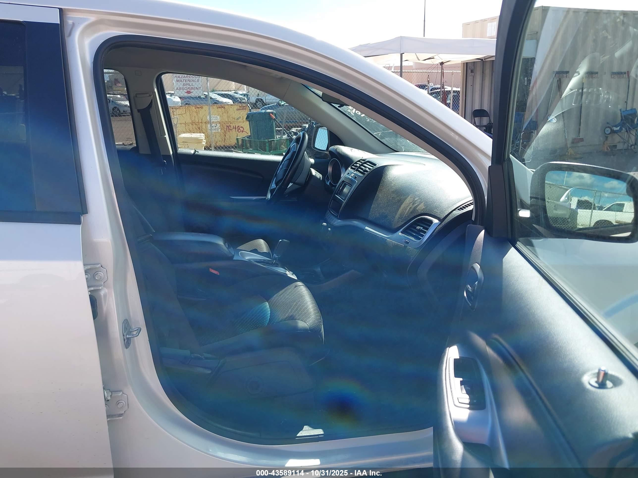 DODGE JOURNEY image 5