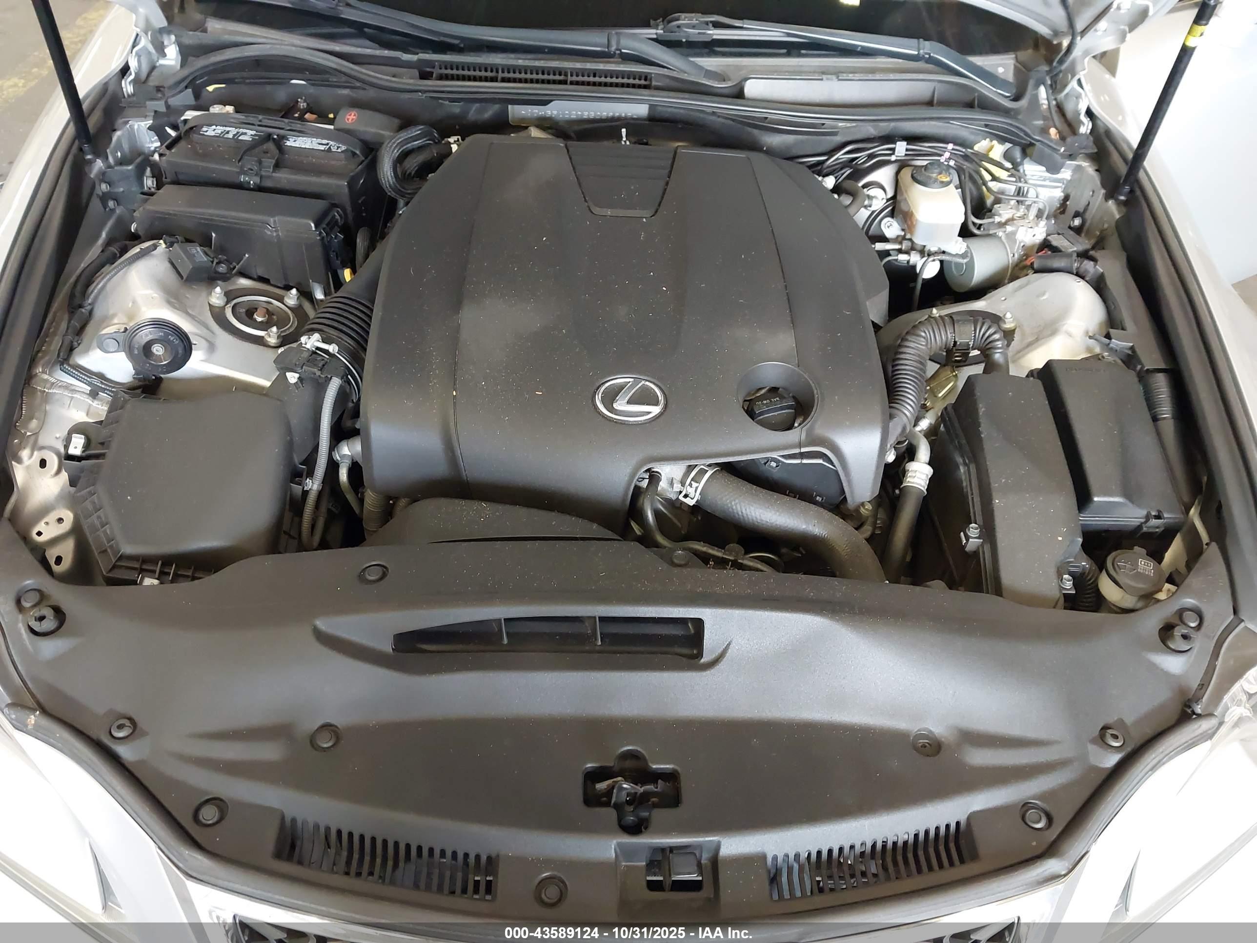 LEXUS IS image 10