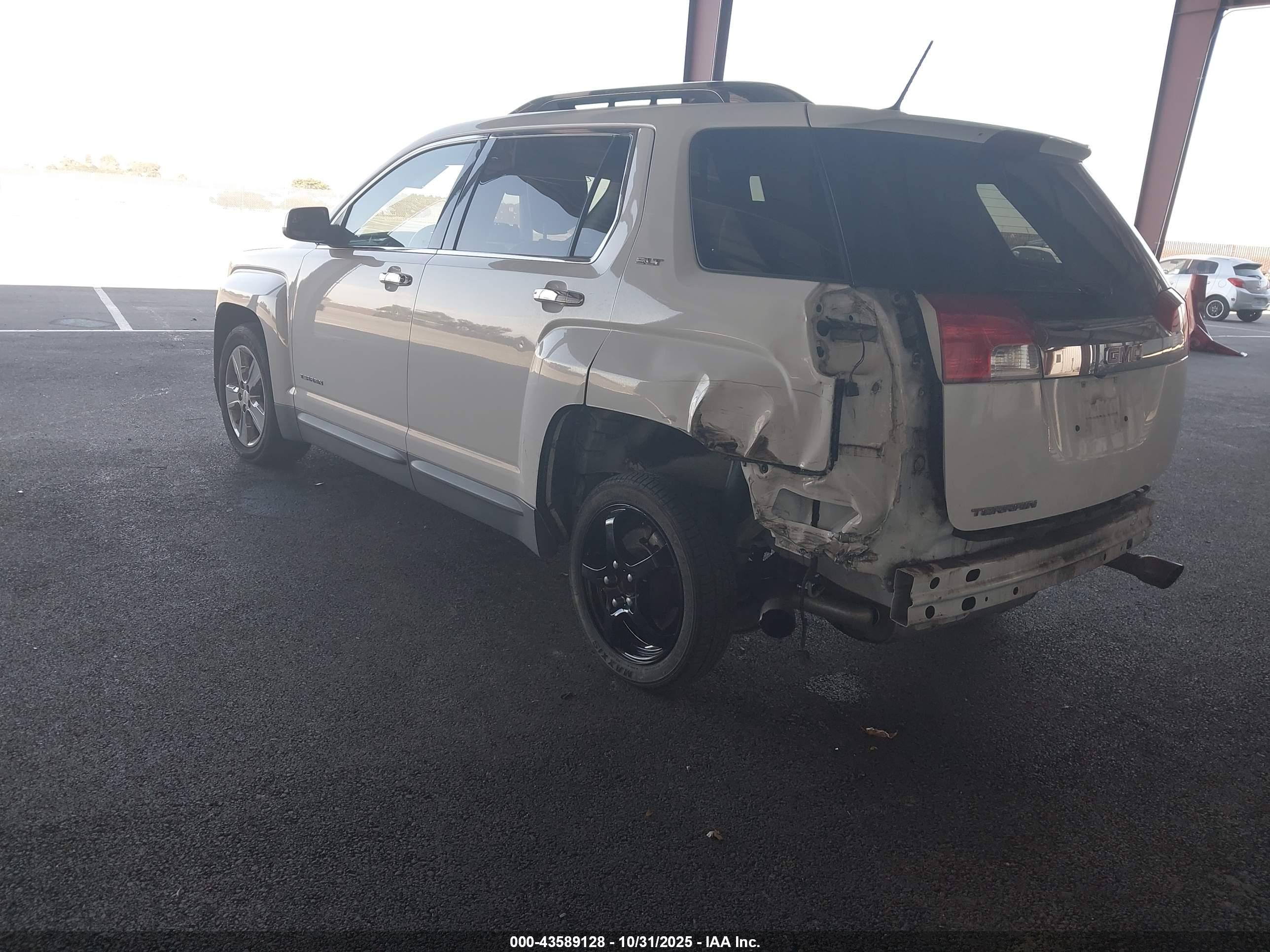 GMC TERRAIN image 3