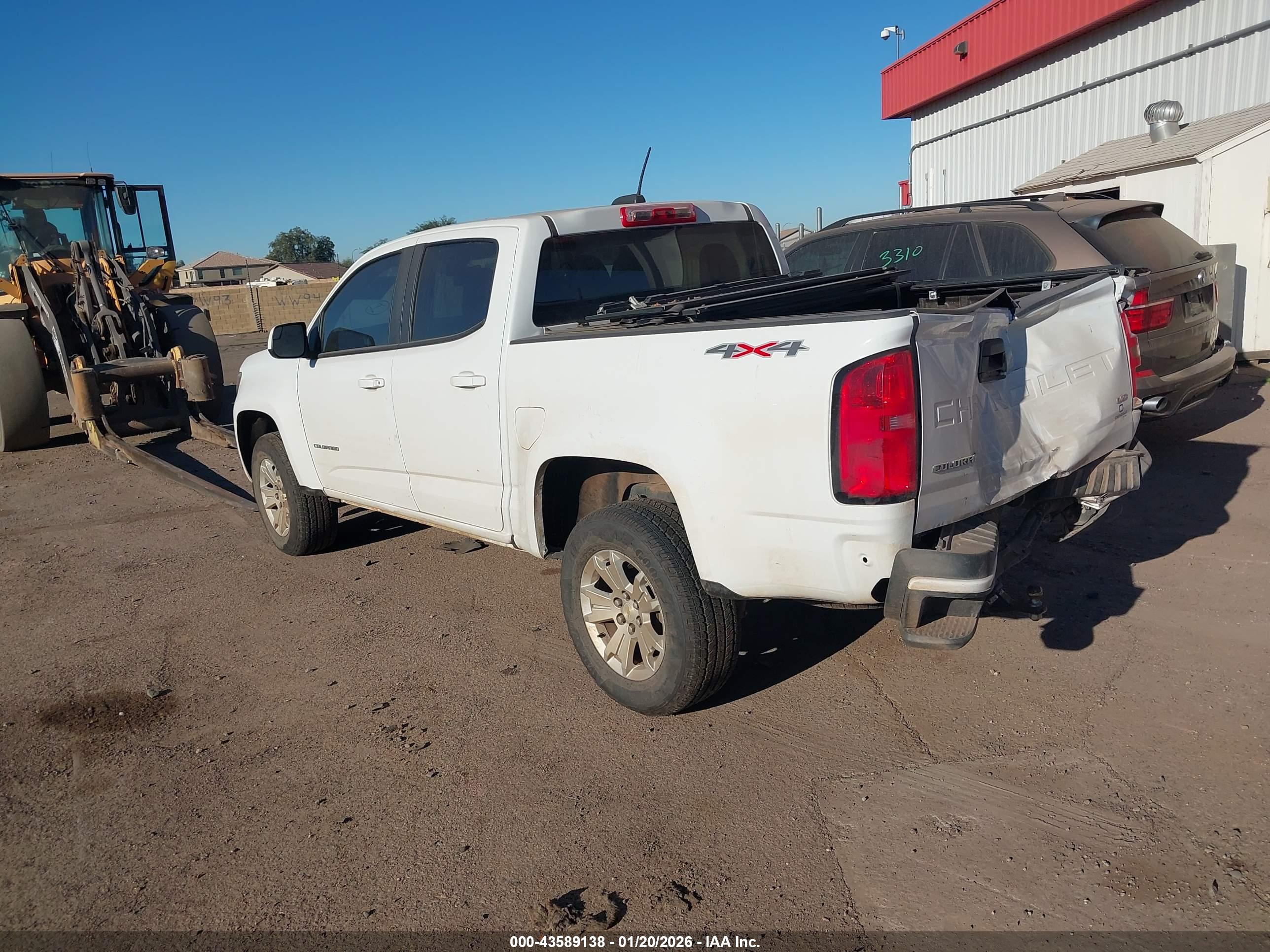 CHEVROLET COLORADO image 3