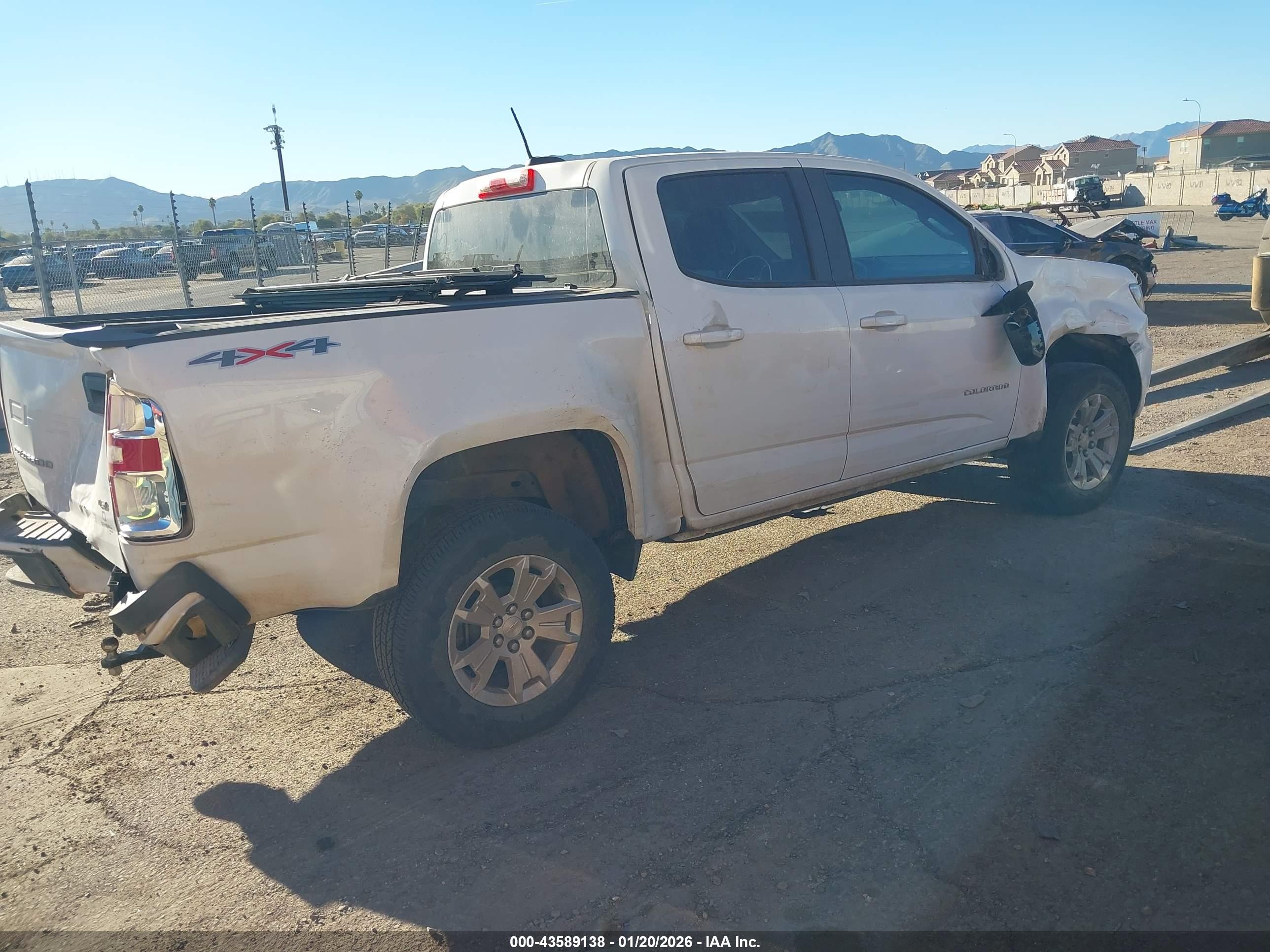 CHEVROLET COLORADO image 4