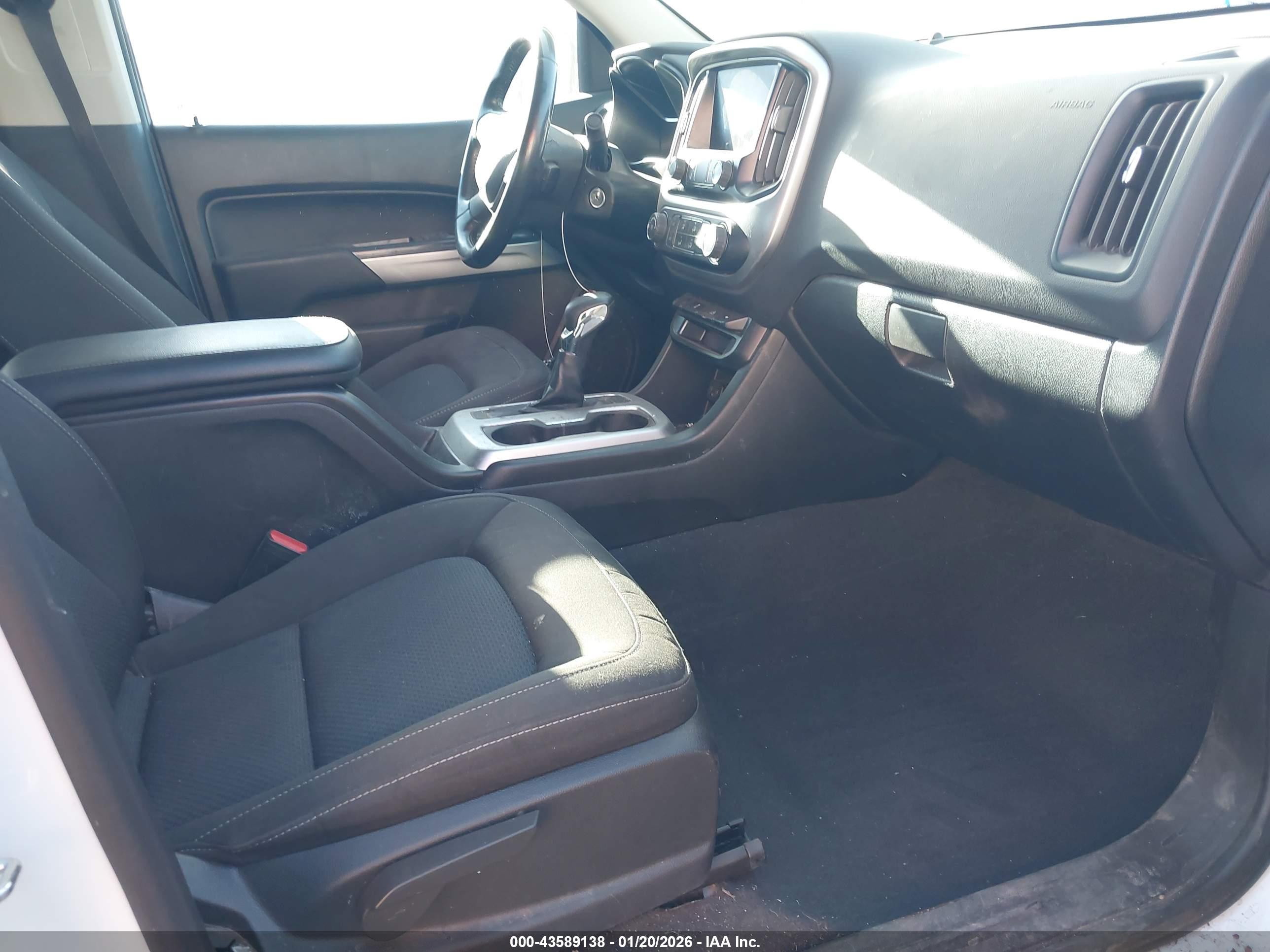 CHEVROLET COLORADO image 5