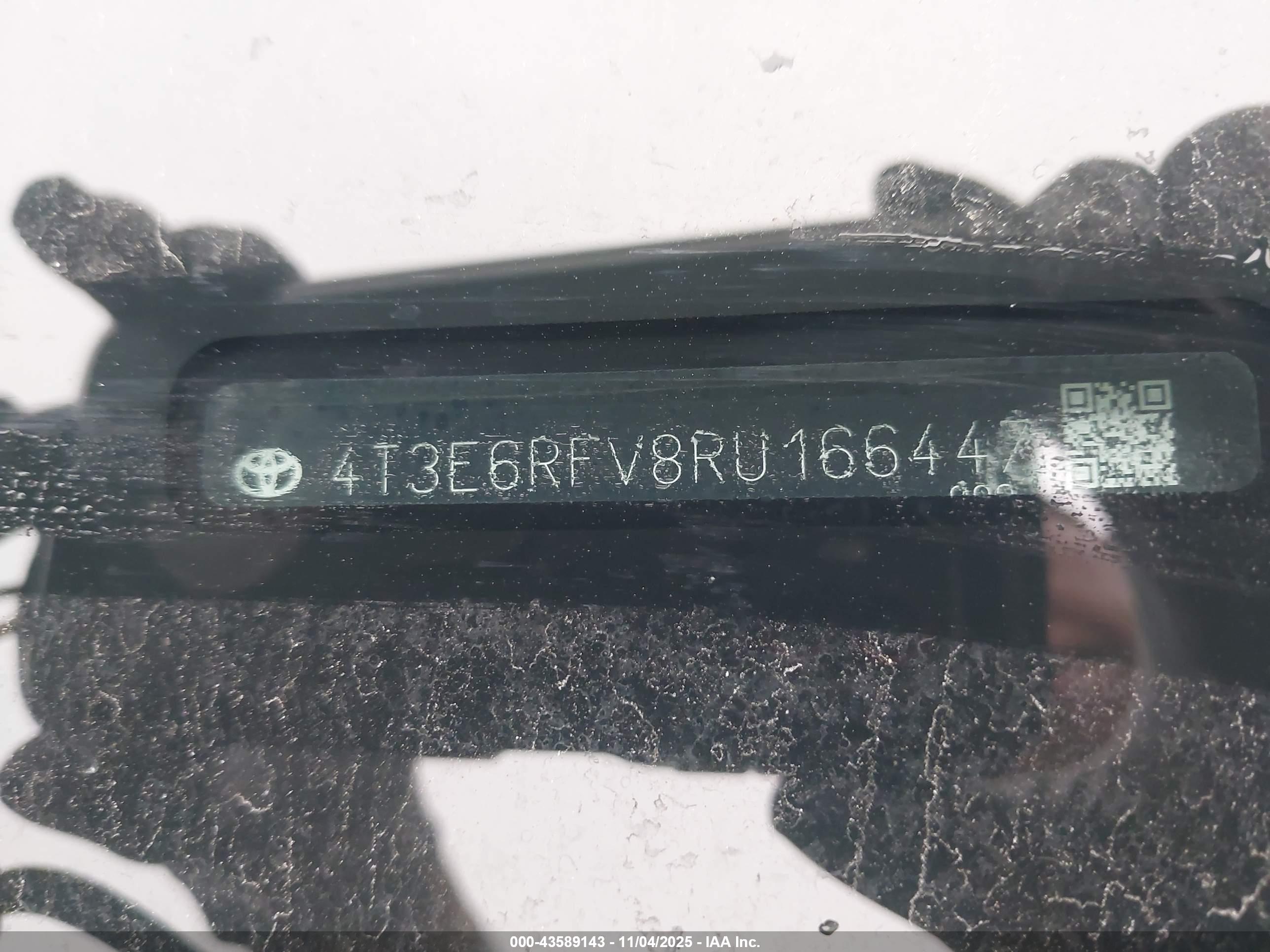 TOYOTA RAV4 image 9