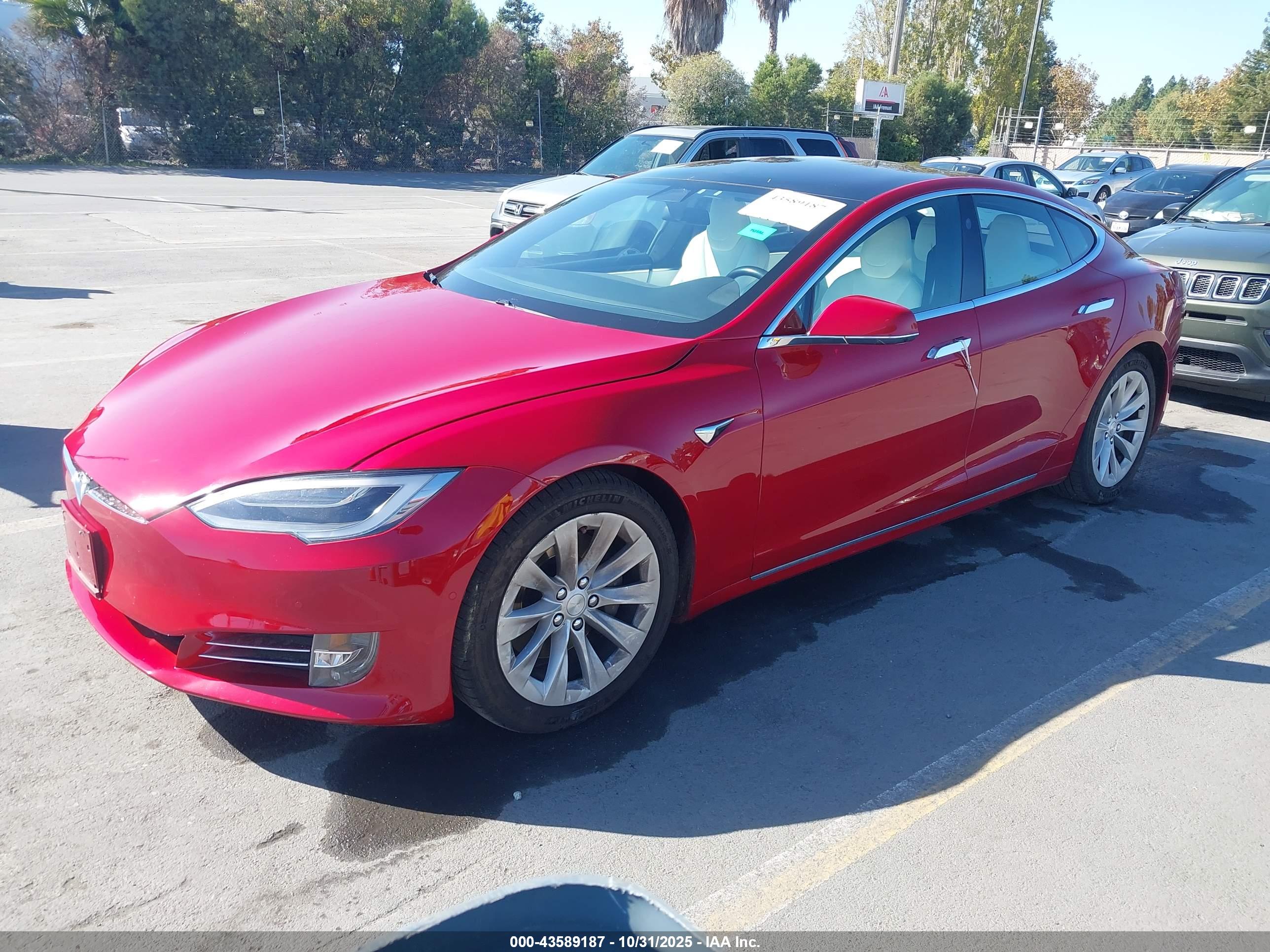 TESLA MODEL image 2