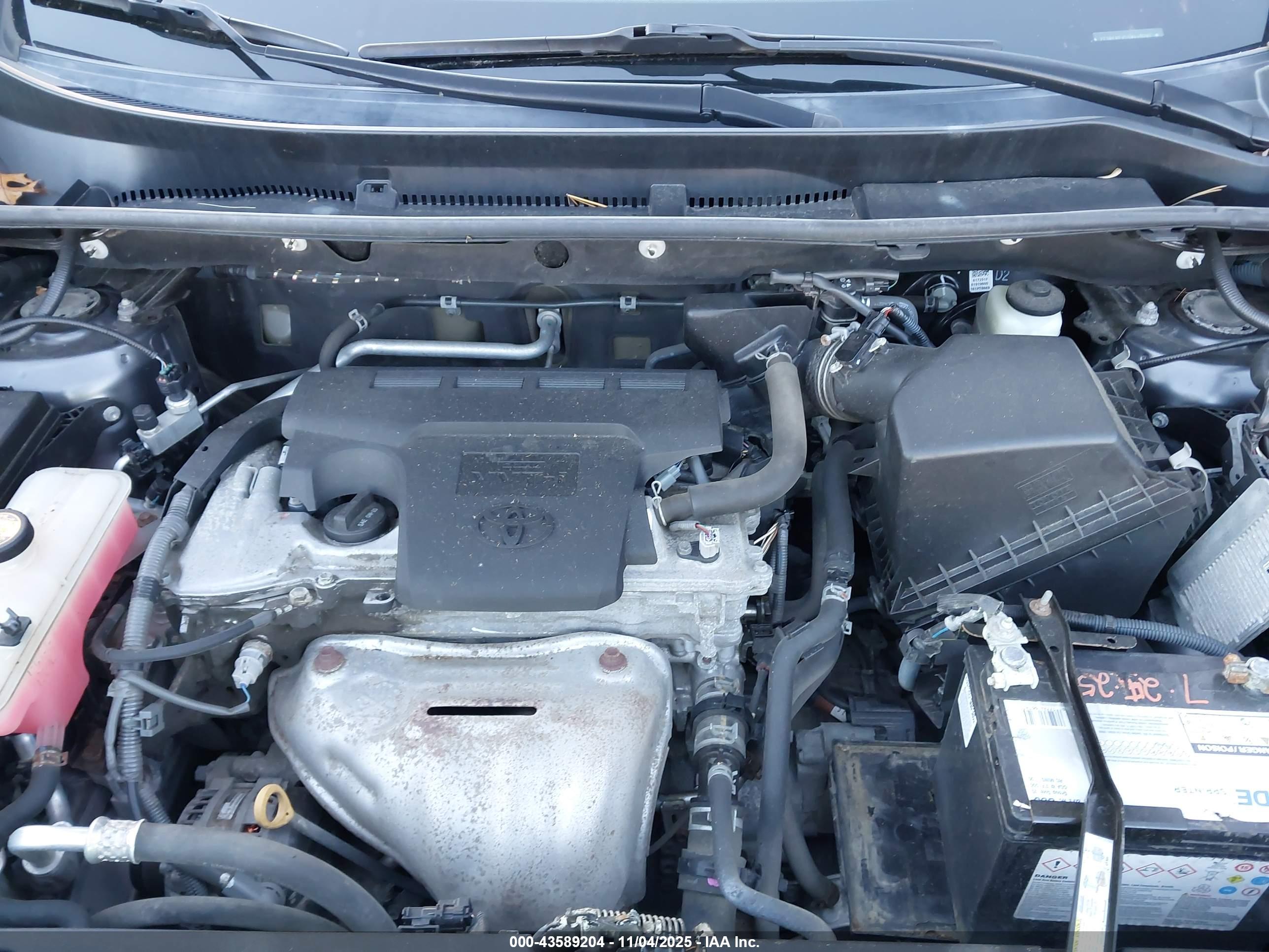 TOYOTA RAV4 image 10