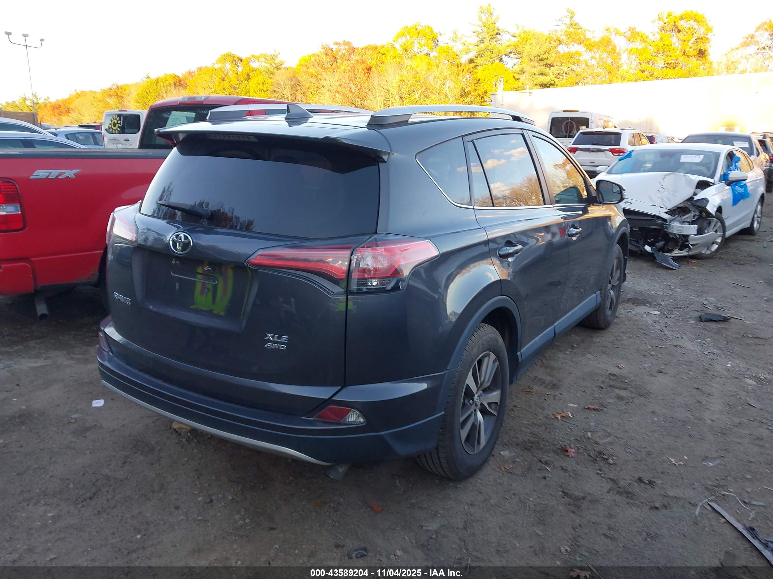 TOYOTA RAV4 image 4
