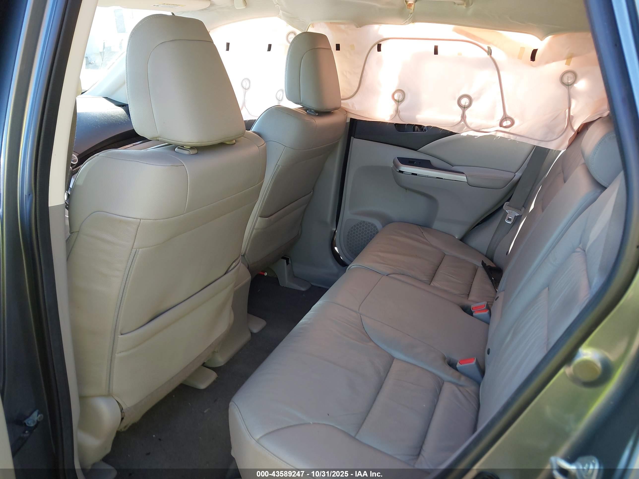 HONDA CR-V image 8