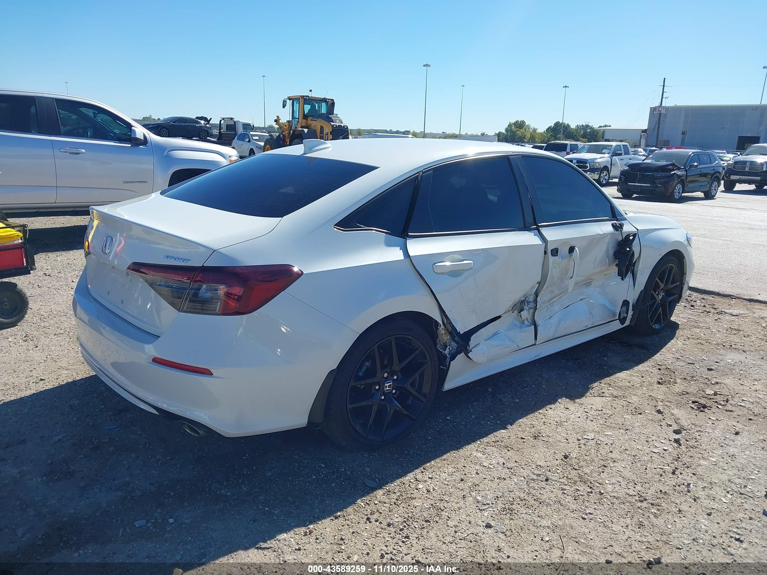 HONDA CIVIC image 4