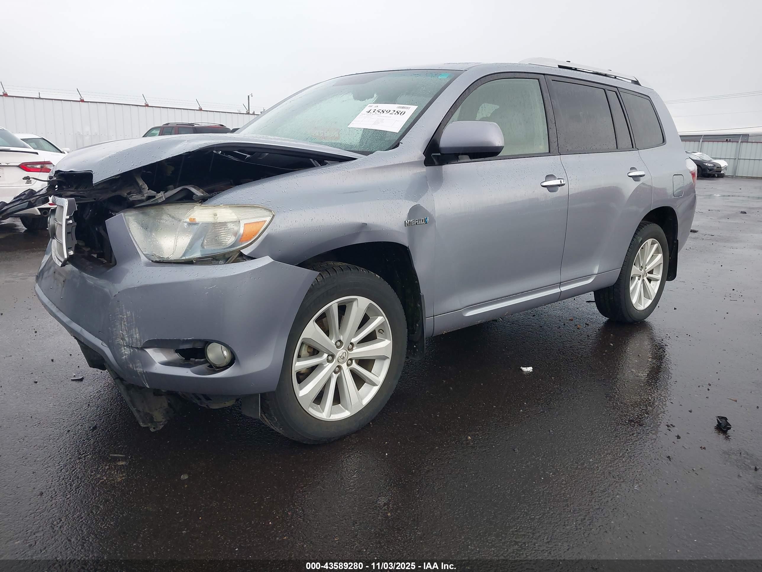 TOYOTA HIGHLANDER image 2