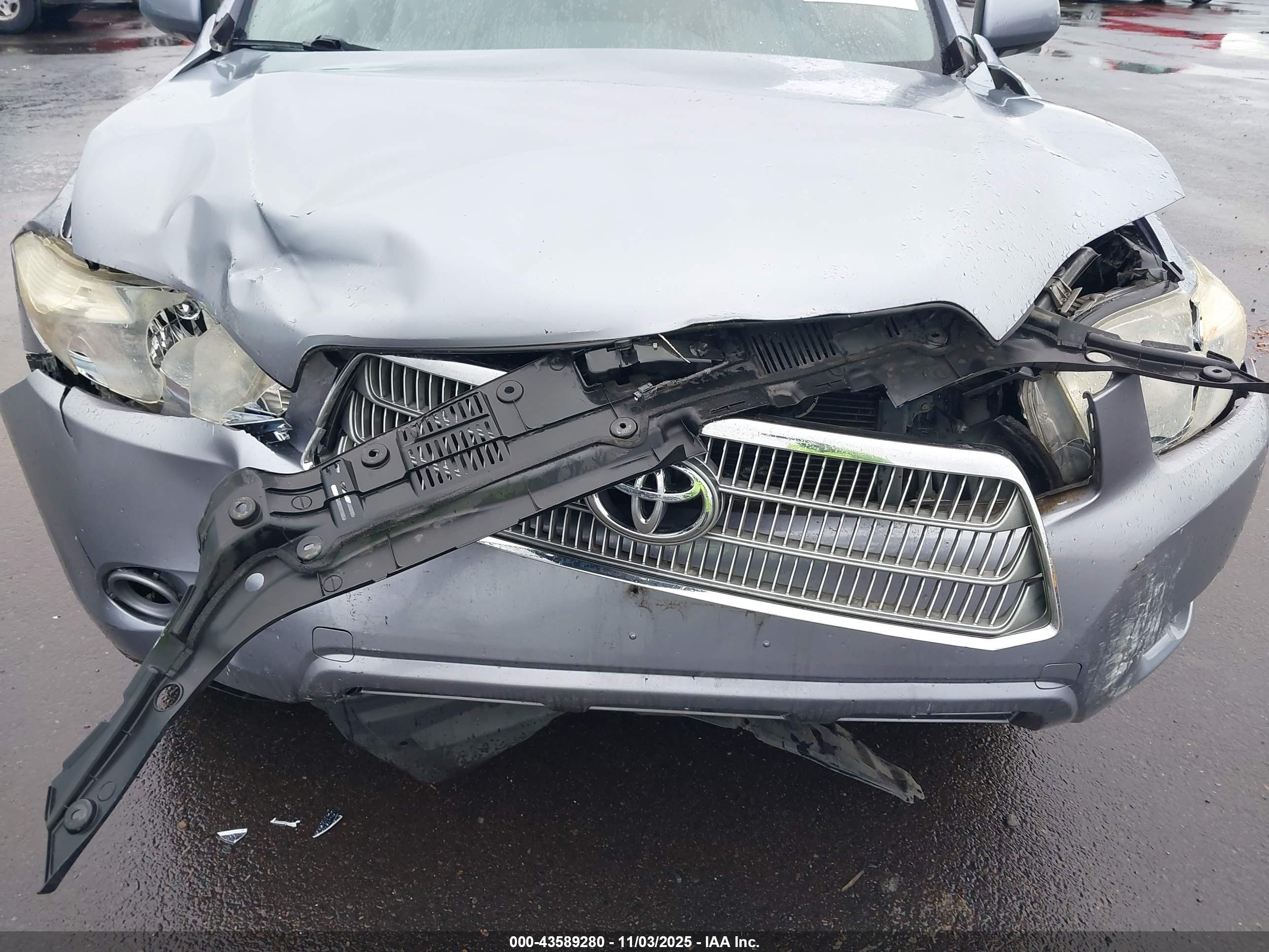 TOYOTA HIGHLANDER image 6