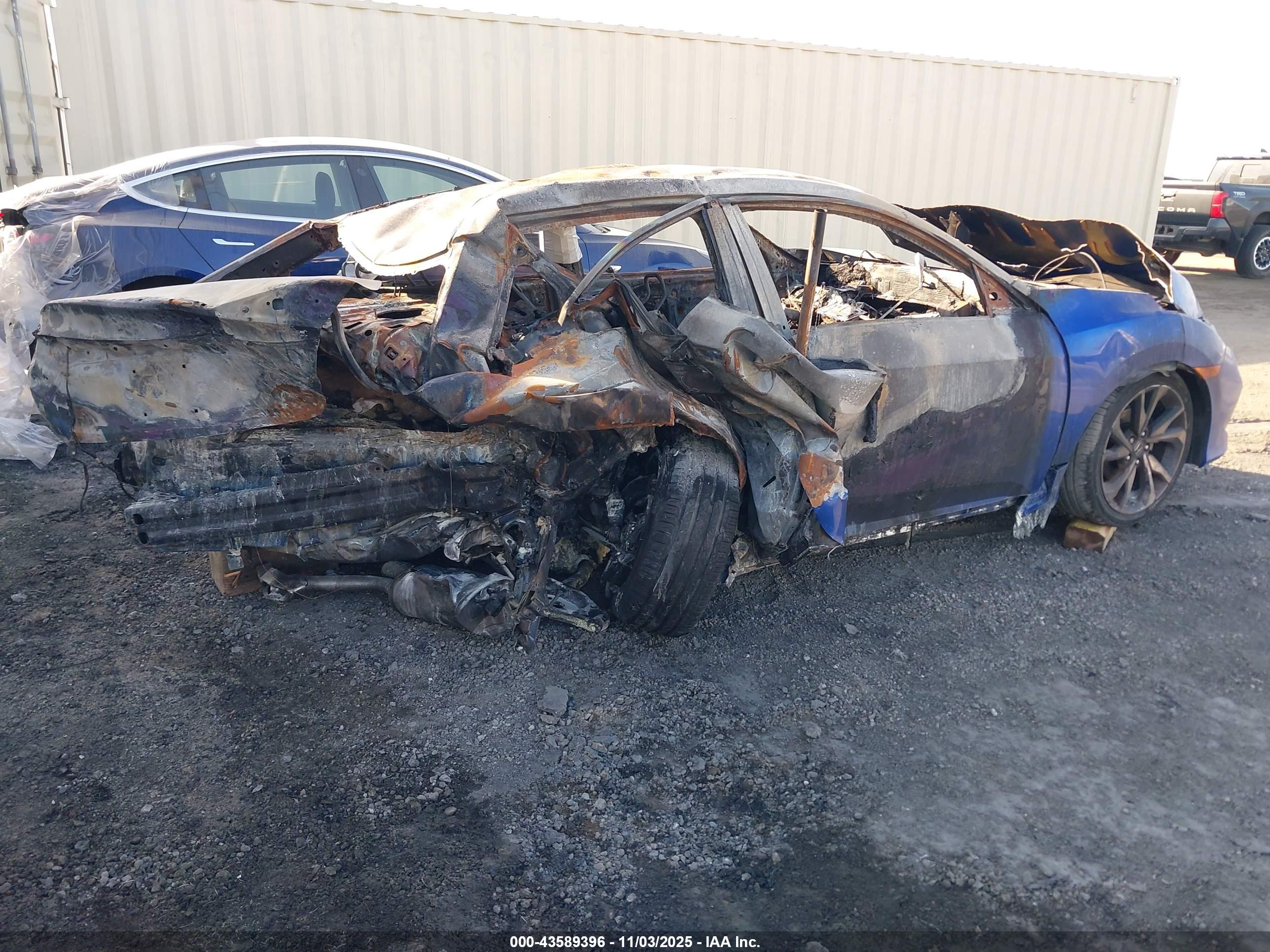 HONDA CIVIC image 4