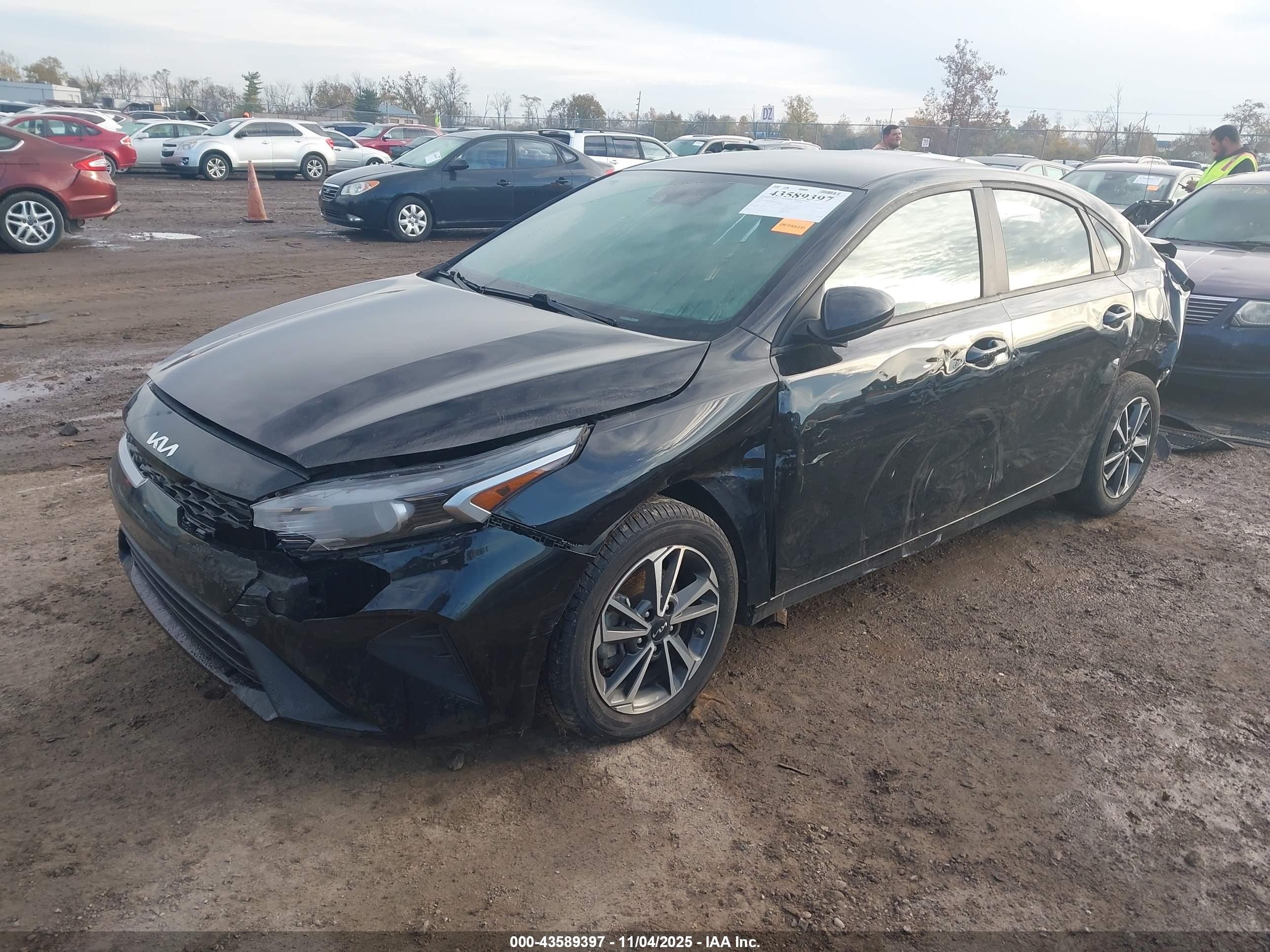 KIA FORTE image 2