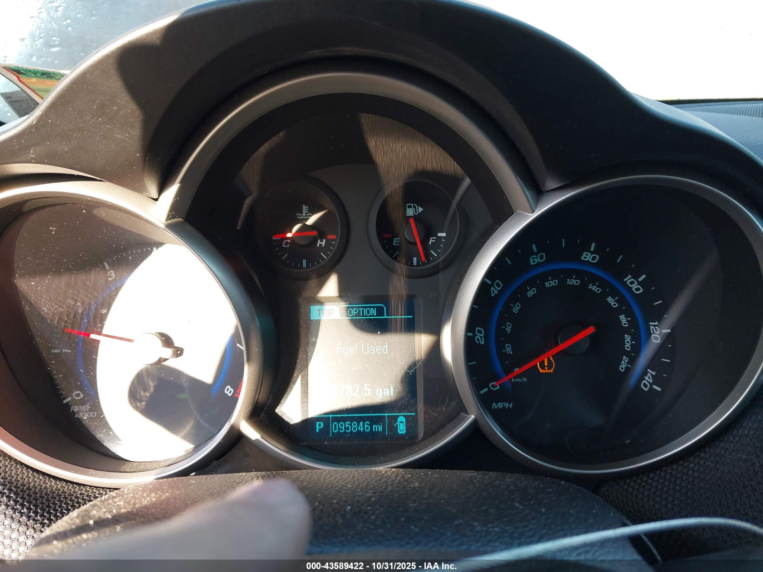 CHEVROLET CRUZE image 7