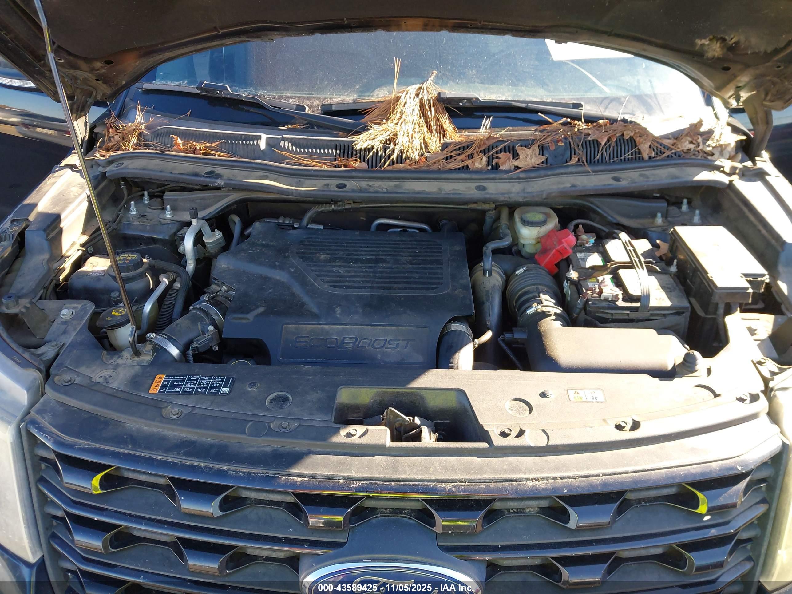 FORD EXPLORER image 10