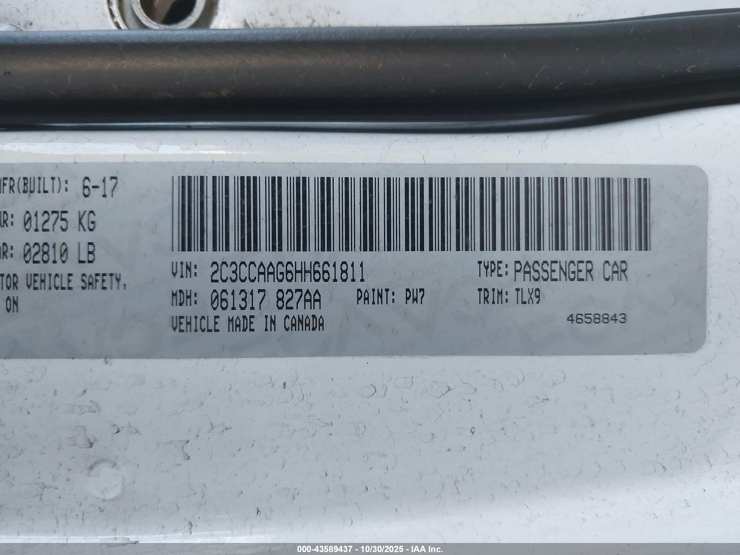 CHRYSLER 300 image 9