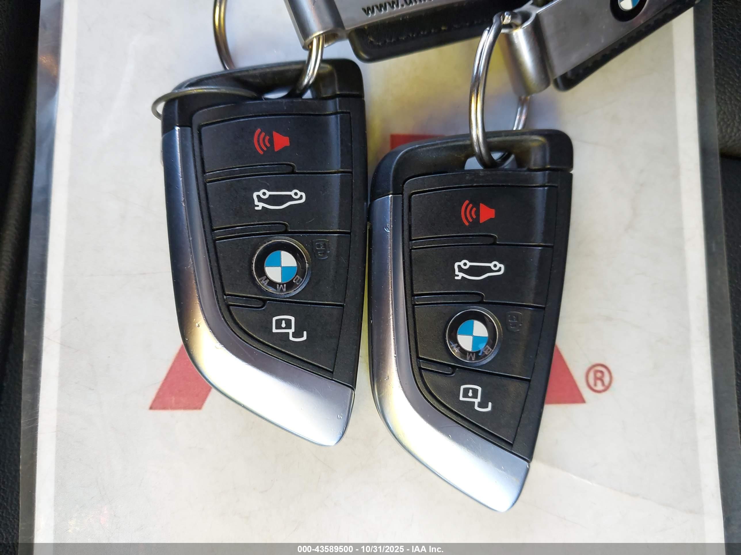 BMW 330I image 11