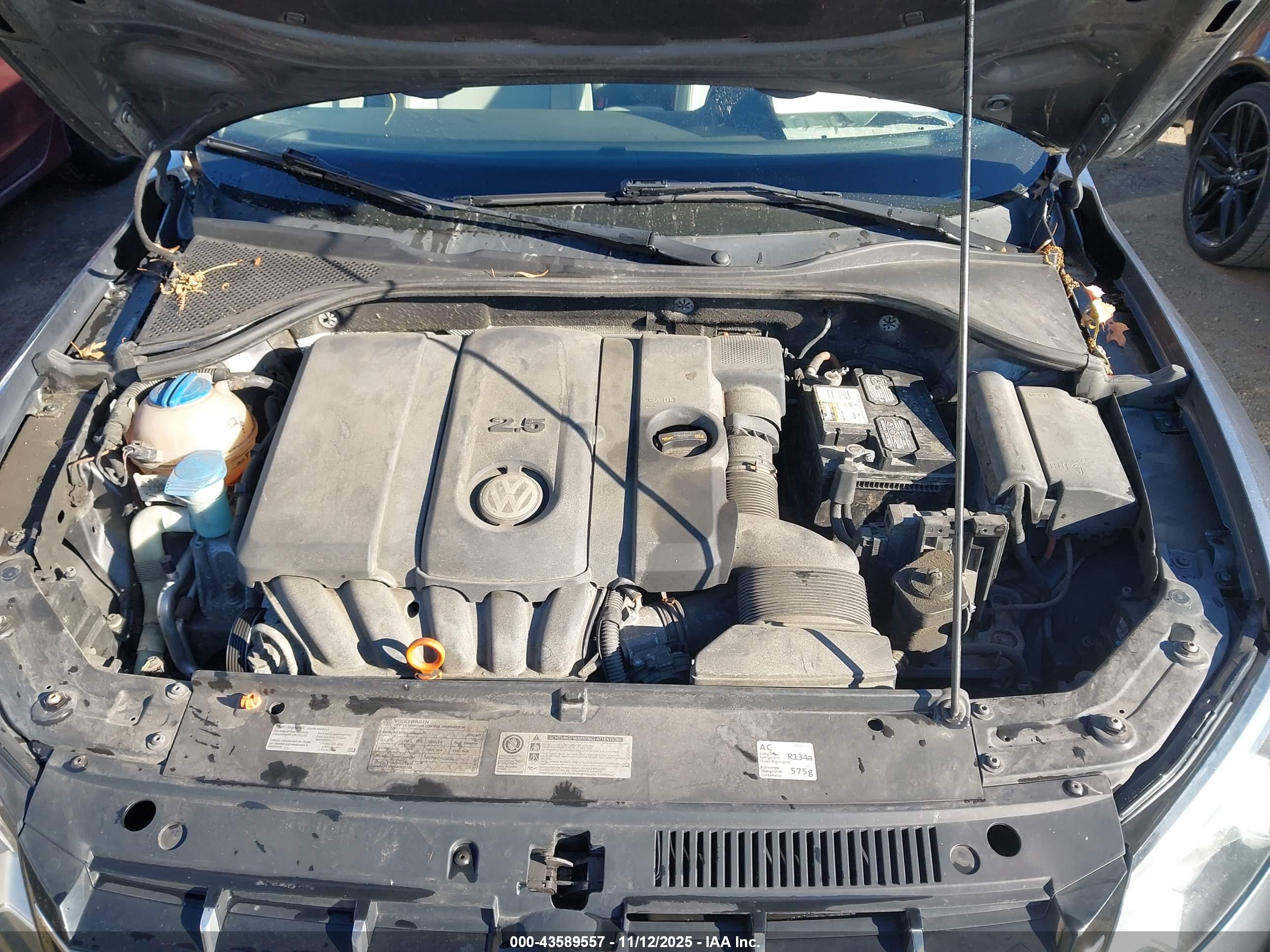 VOLKSWAGEN PASSAT image 10