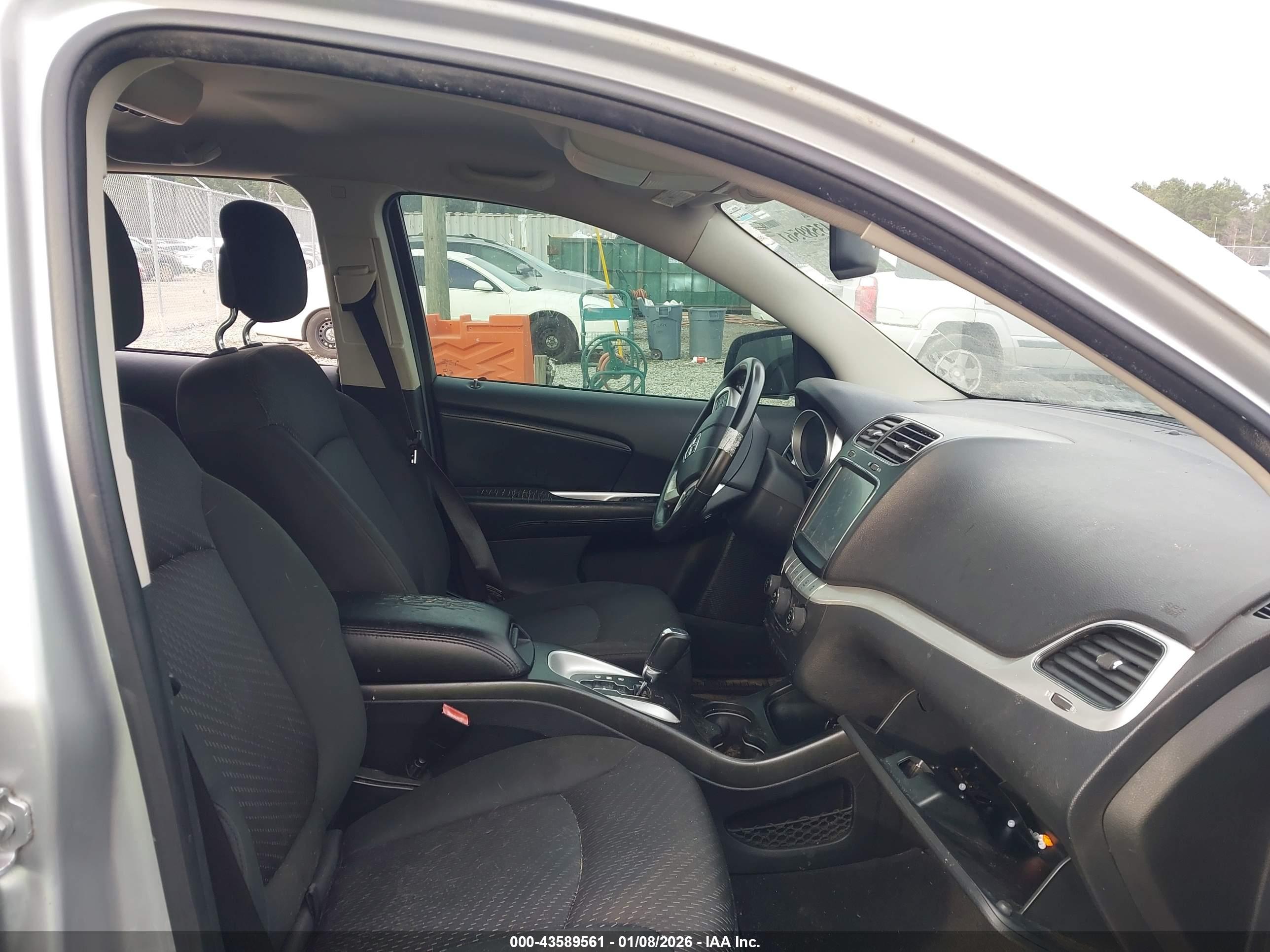DODGE JOURNEY image 5