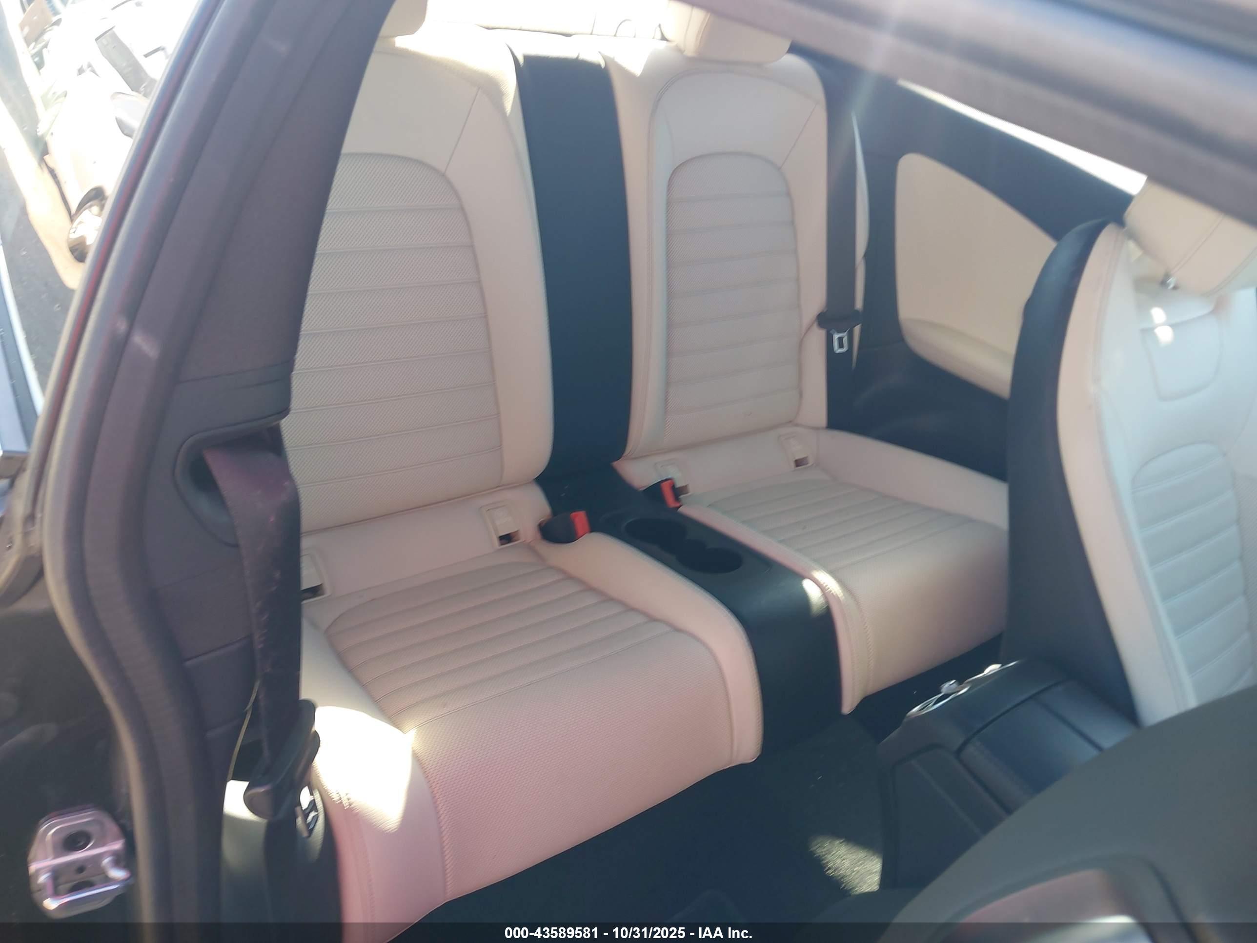 MERCEDES-BENZ C image 8