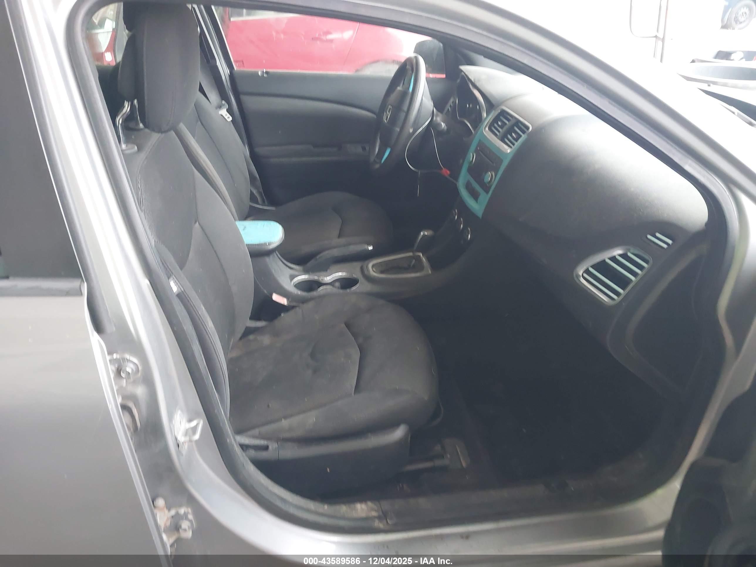 DODGE AVENGER image 5