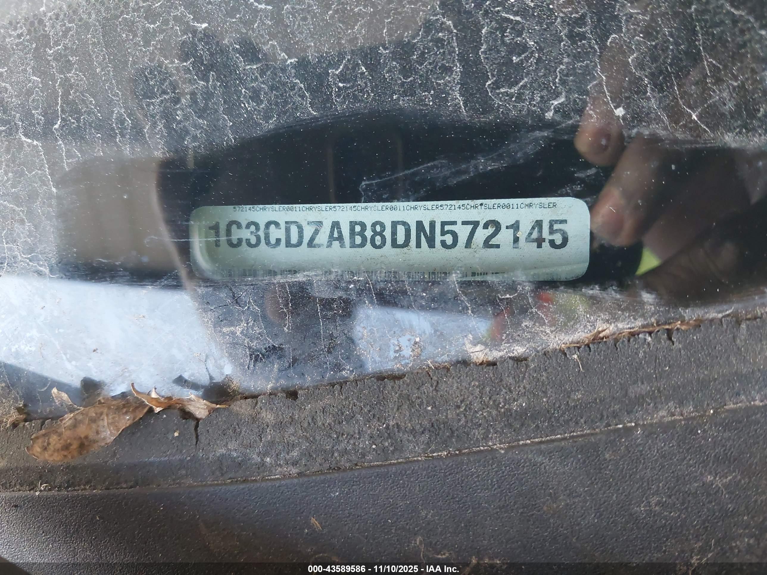DODGE AVENGER image 9