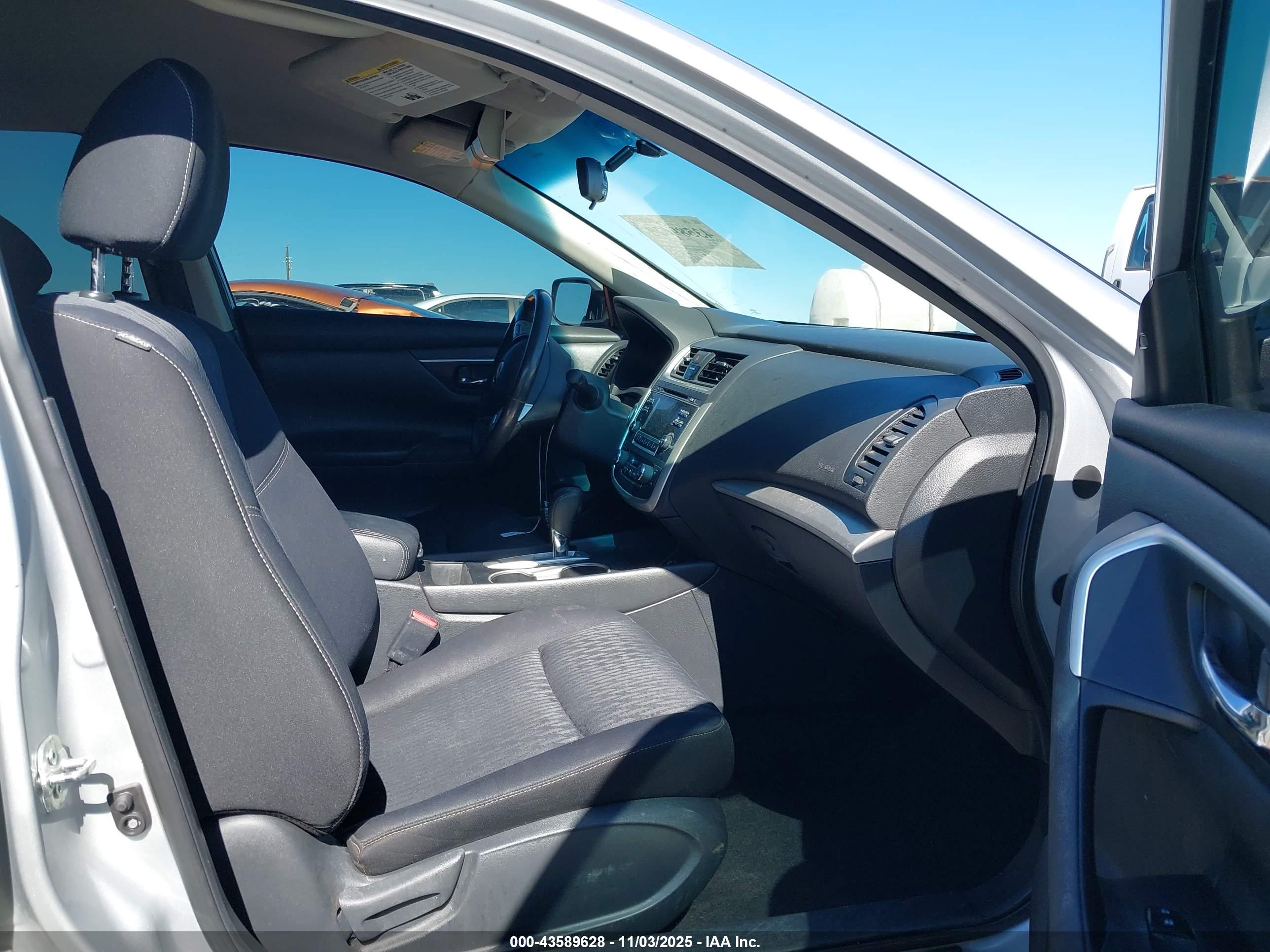 NISSAN ALTIMA image 5