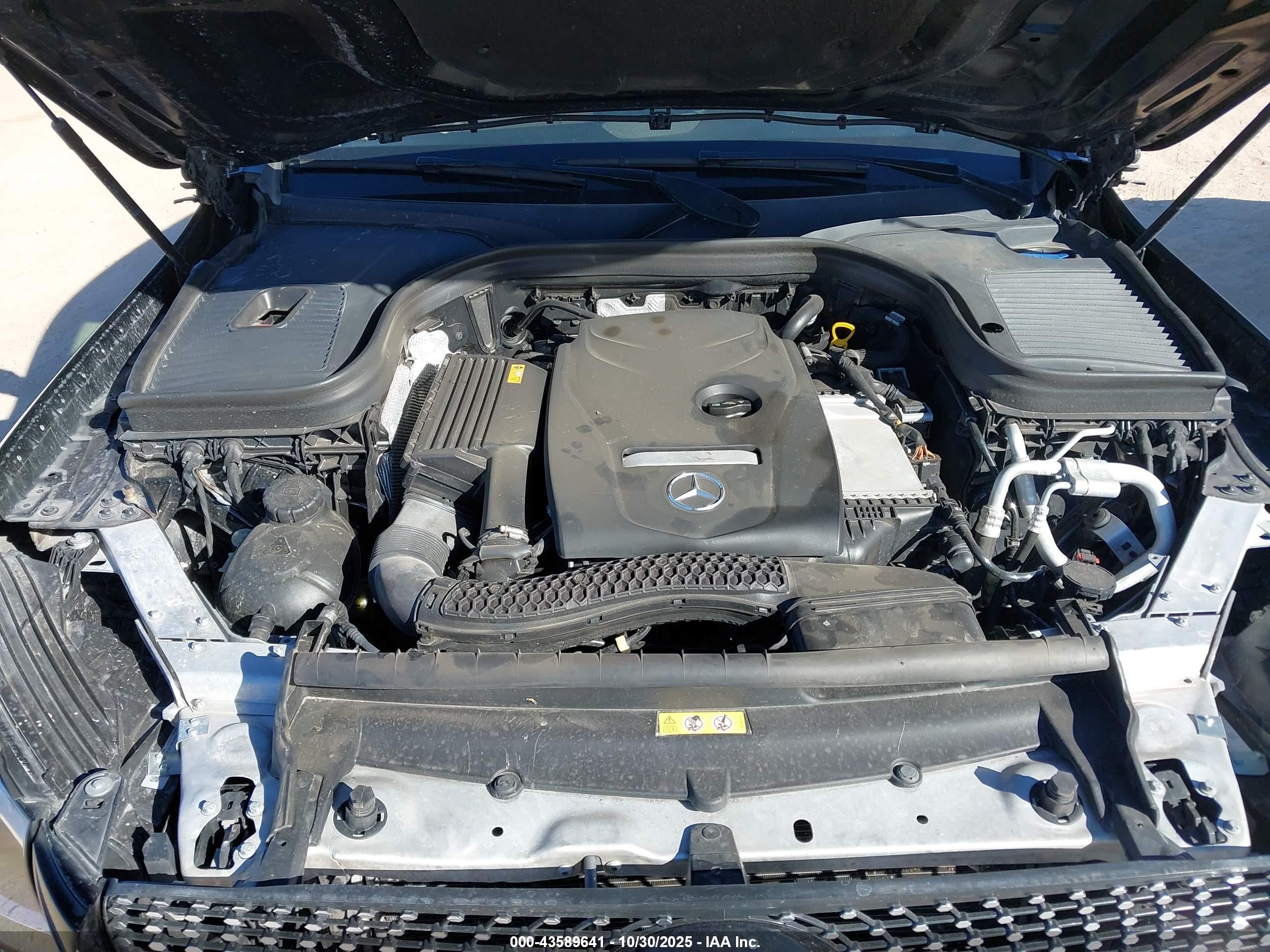 MERCEDES-BENZ GLC image 10