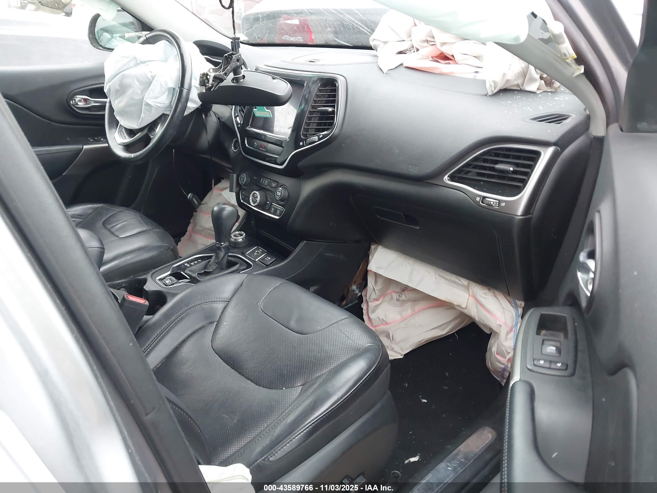 JEEP CHEROKEE image 5