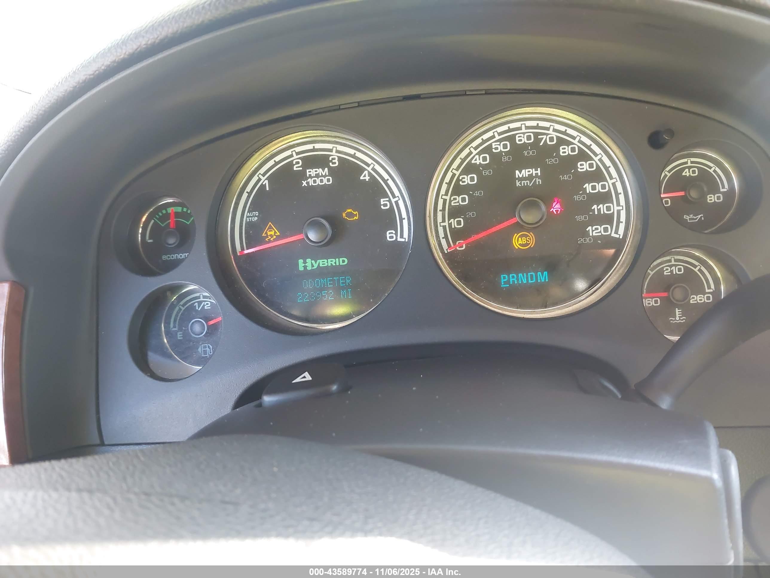 GMC YUKON image 7