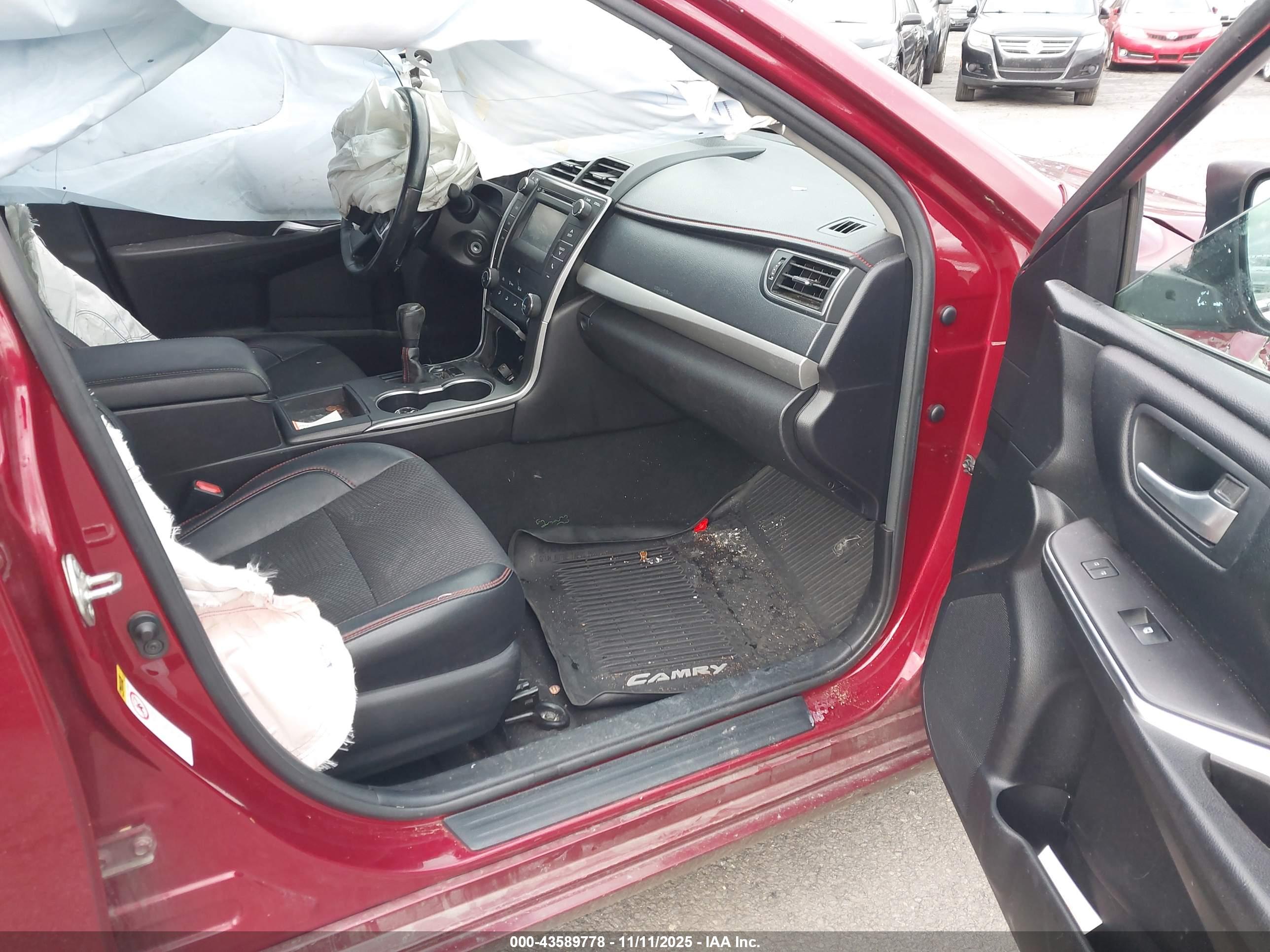 TOYOTA CAMRY image 5