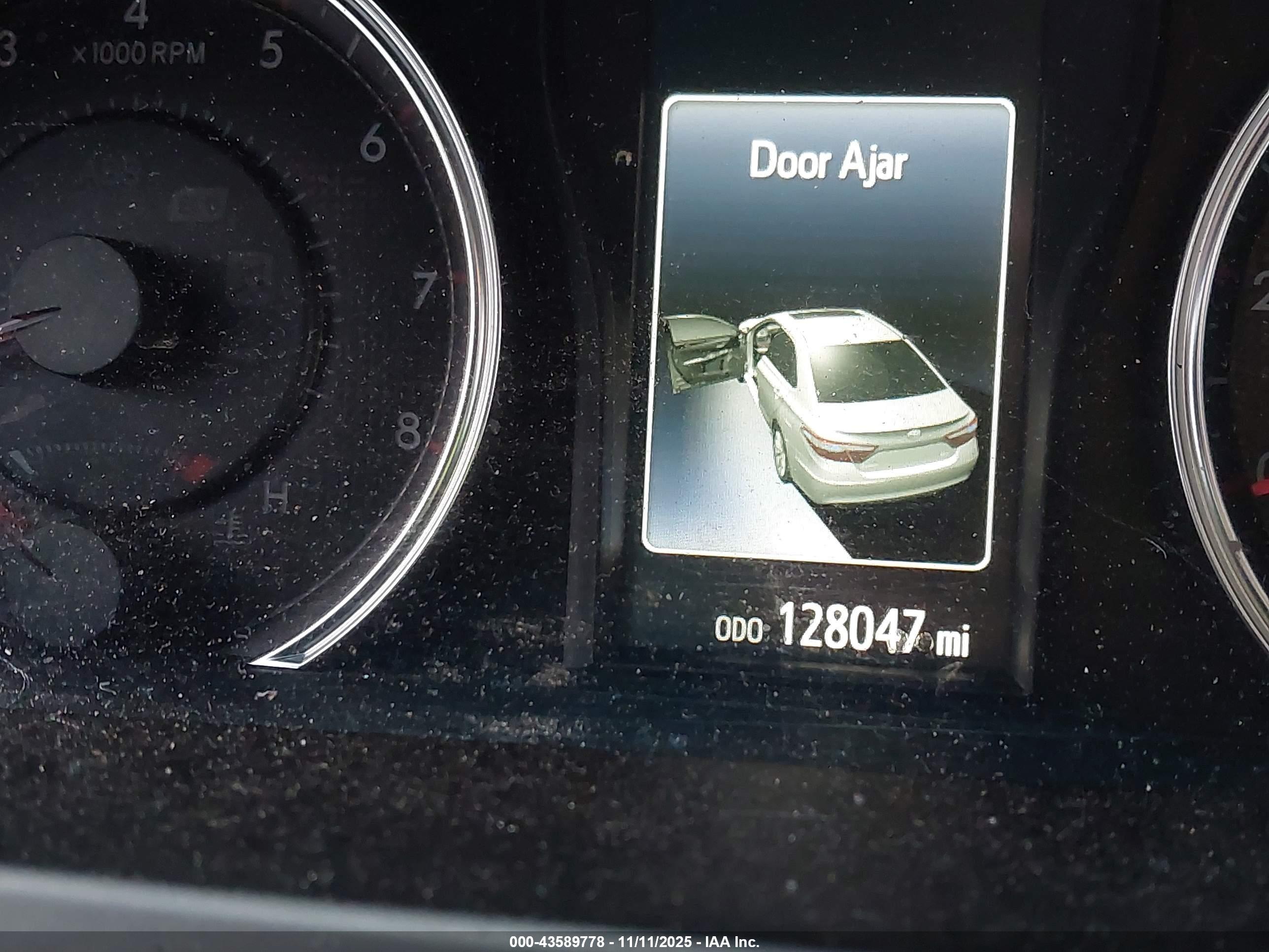 TOYOTA CAMRY image 7