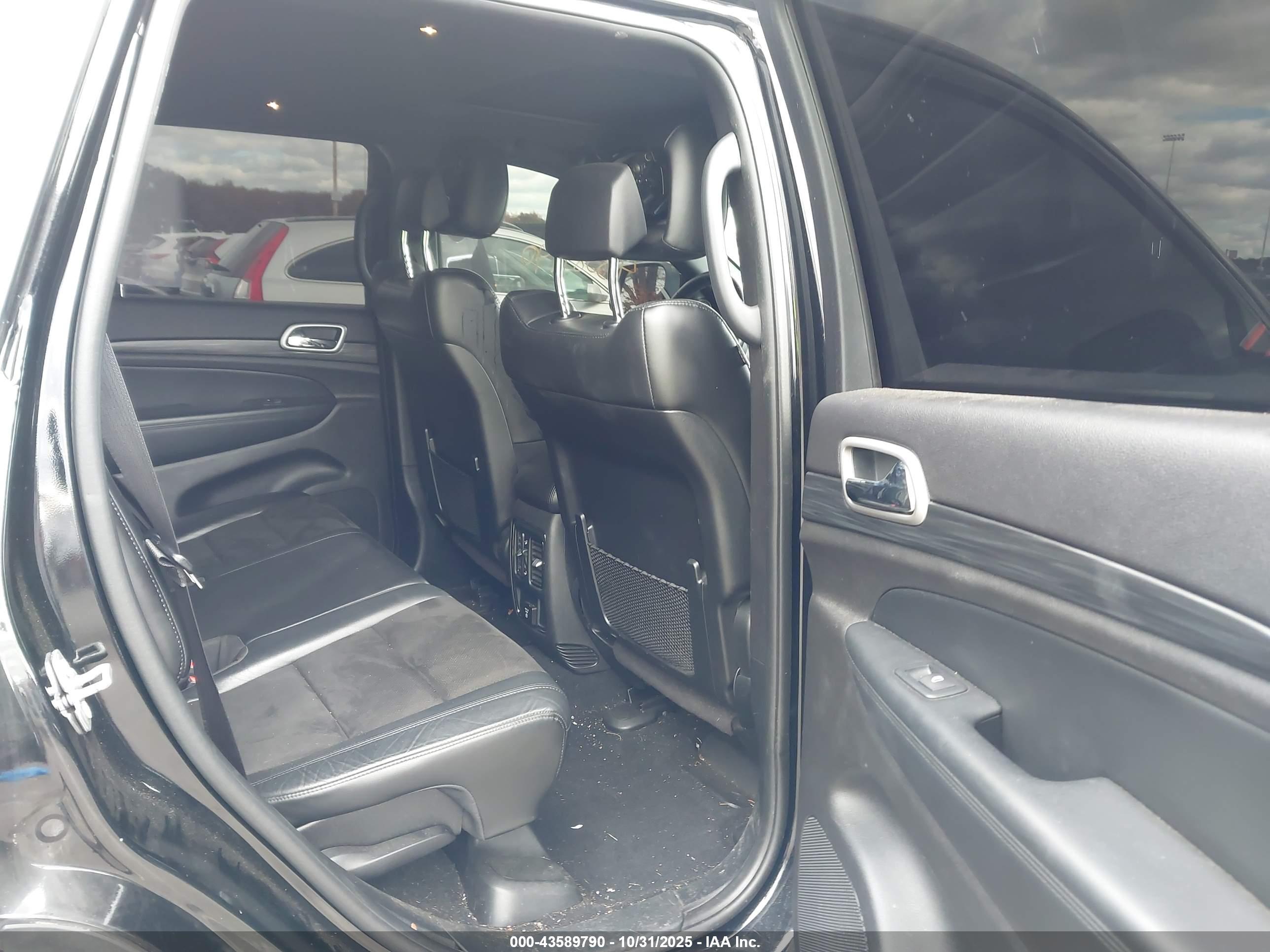 JEEP GRAND image 8