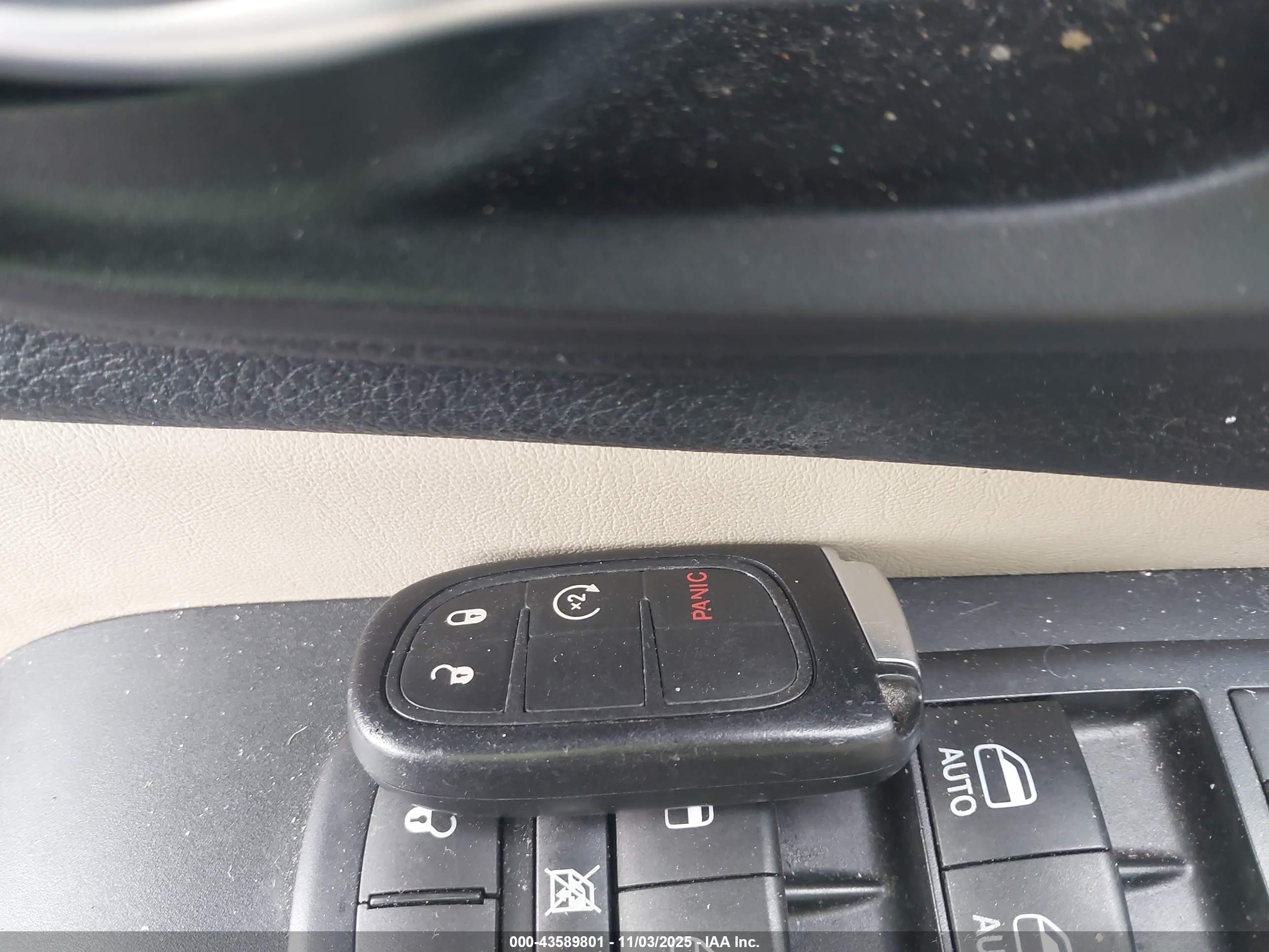 JEEP CHEROKEE image 11