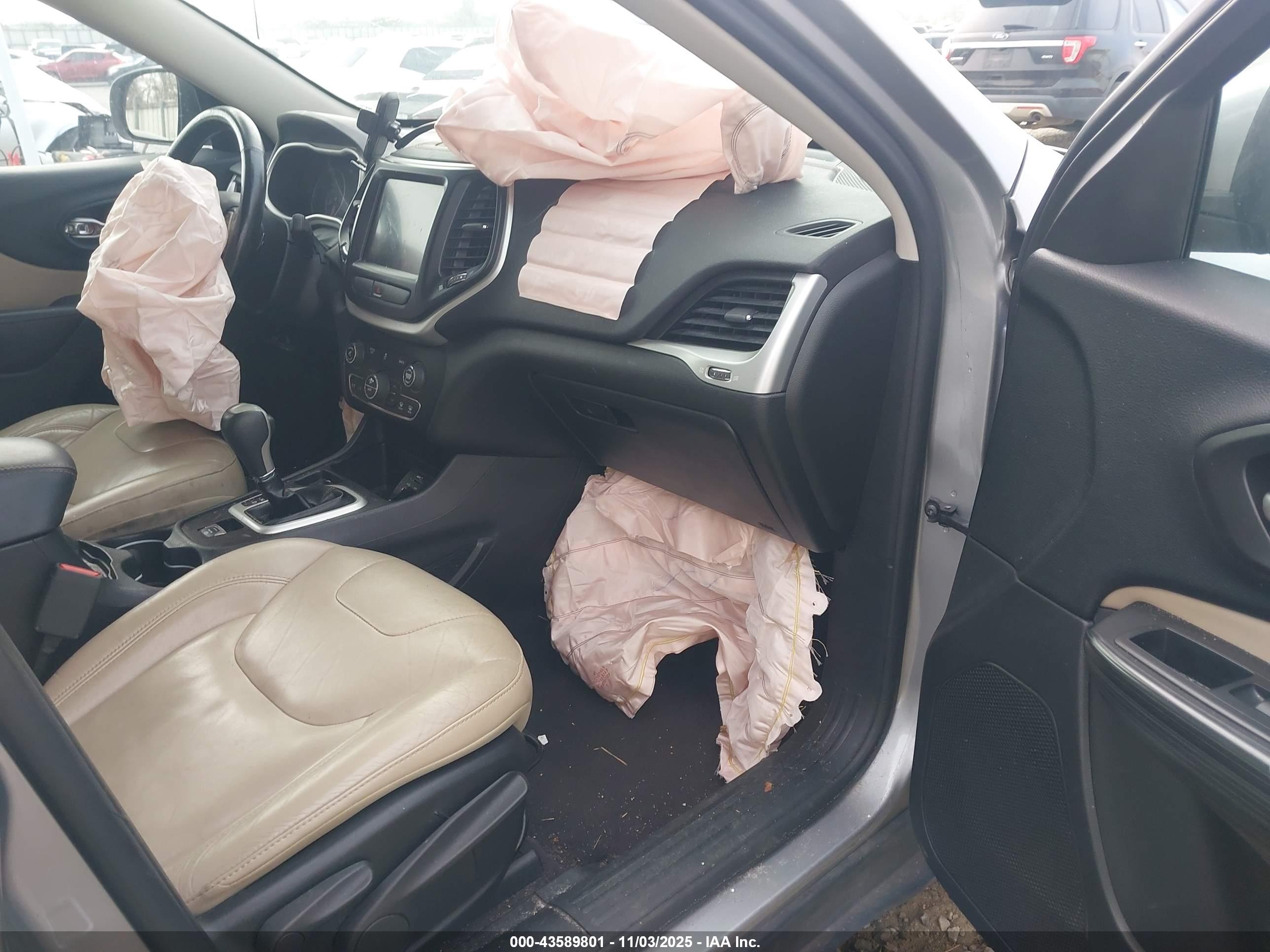 JEEP CHEROKEE image 5