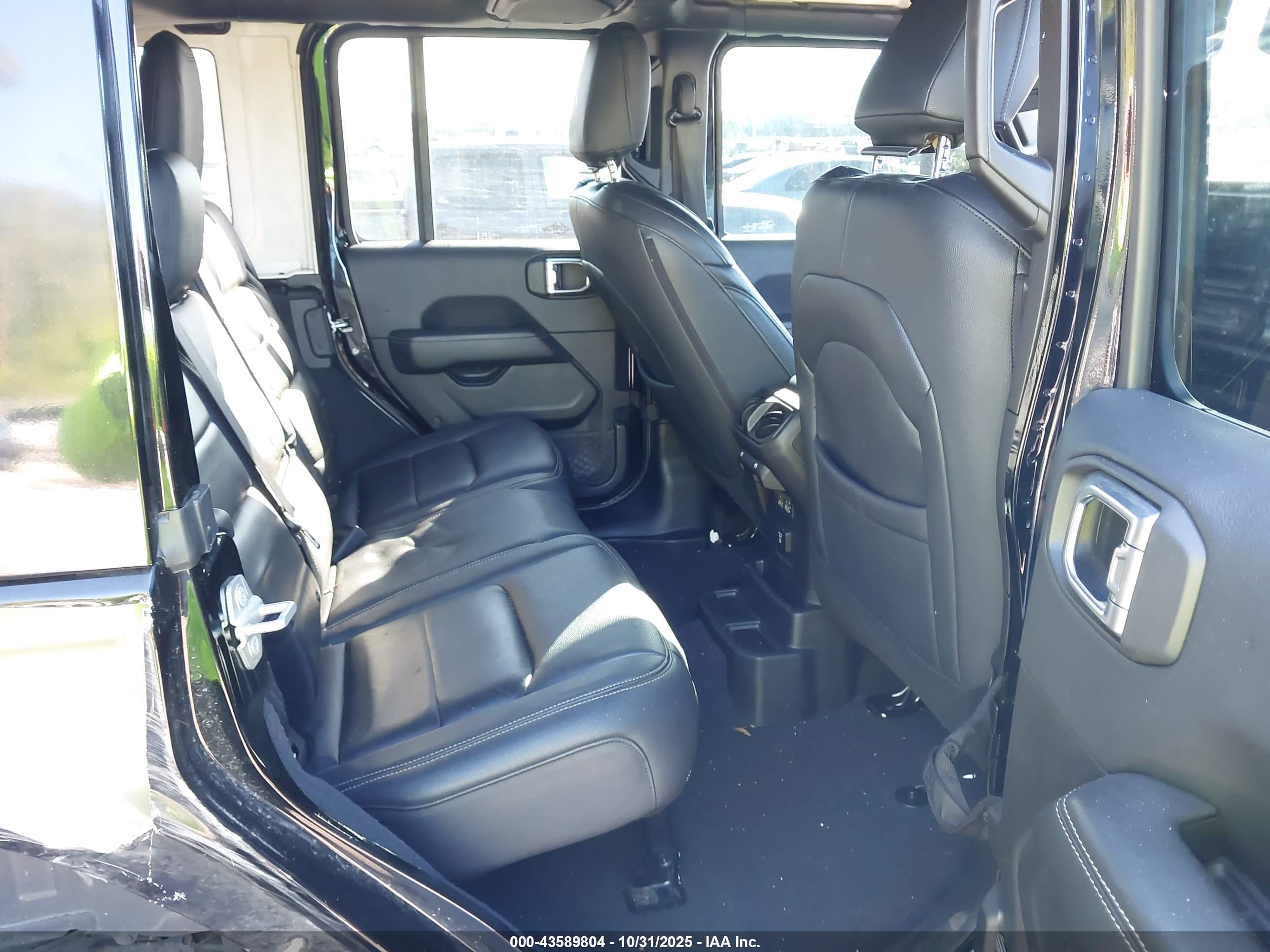 JEEP WRANGLER image 8