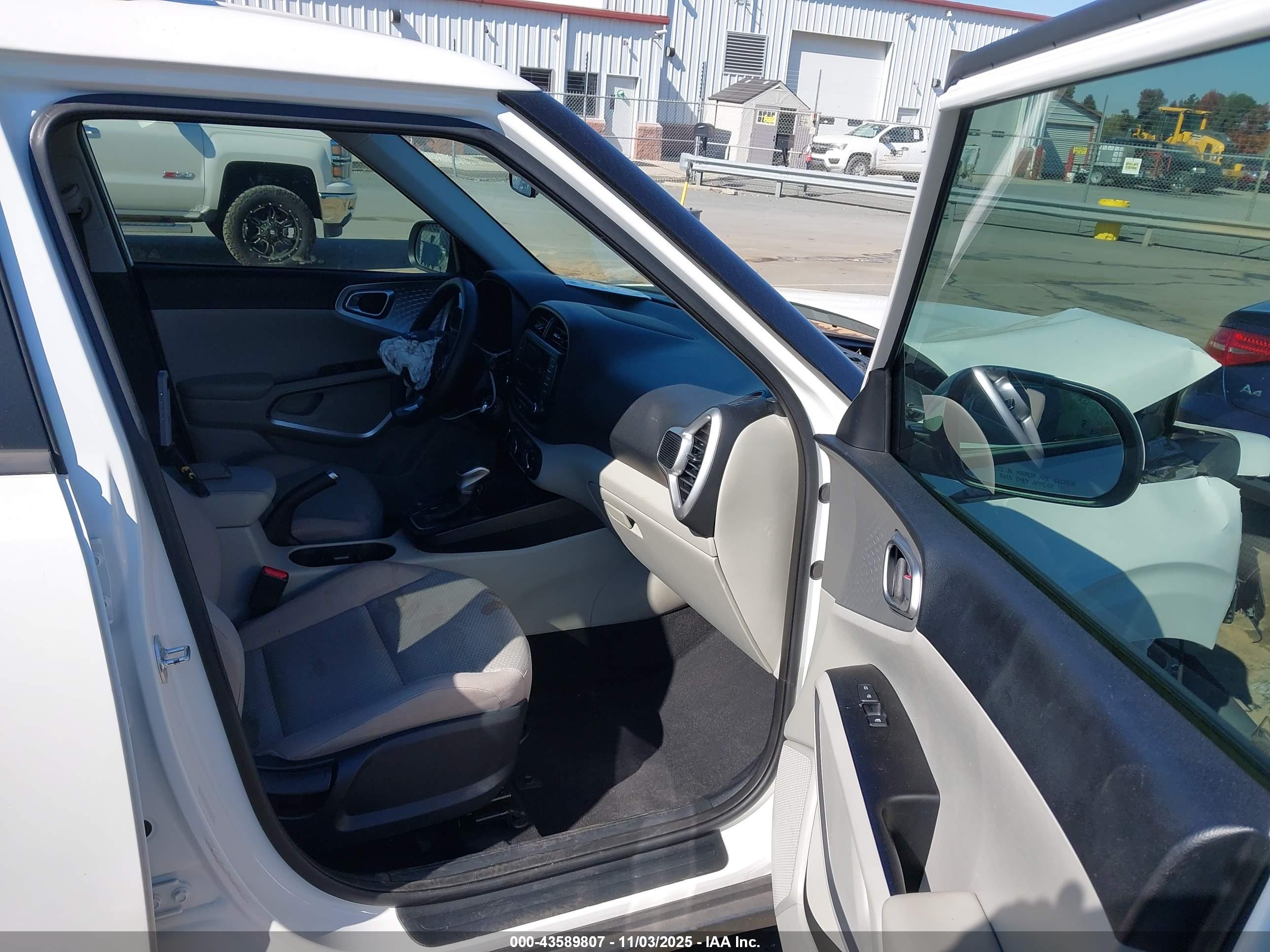KIA SOUL image 5