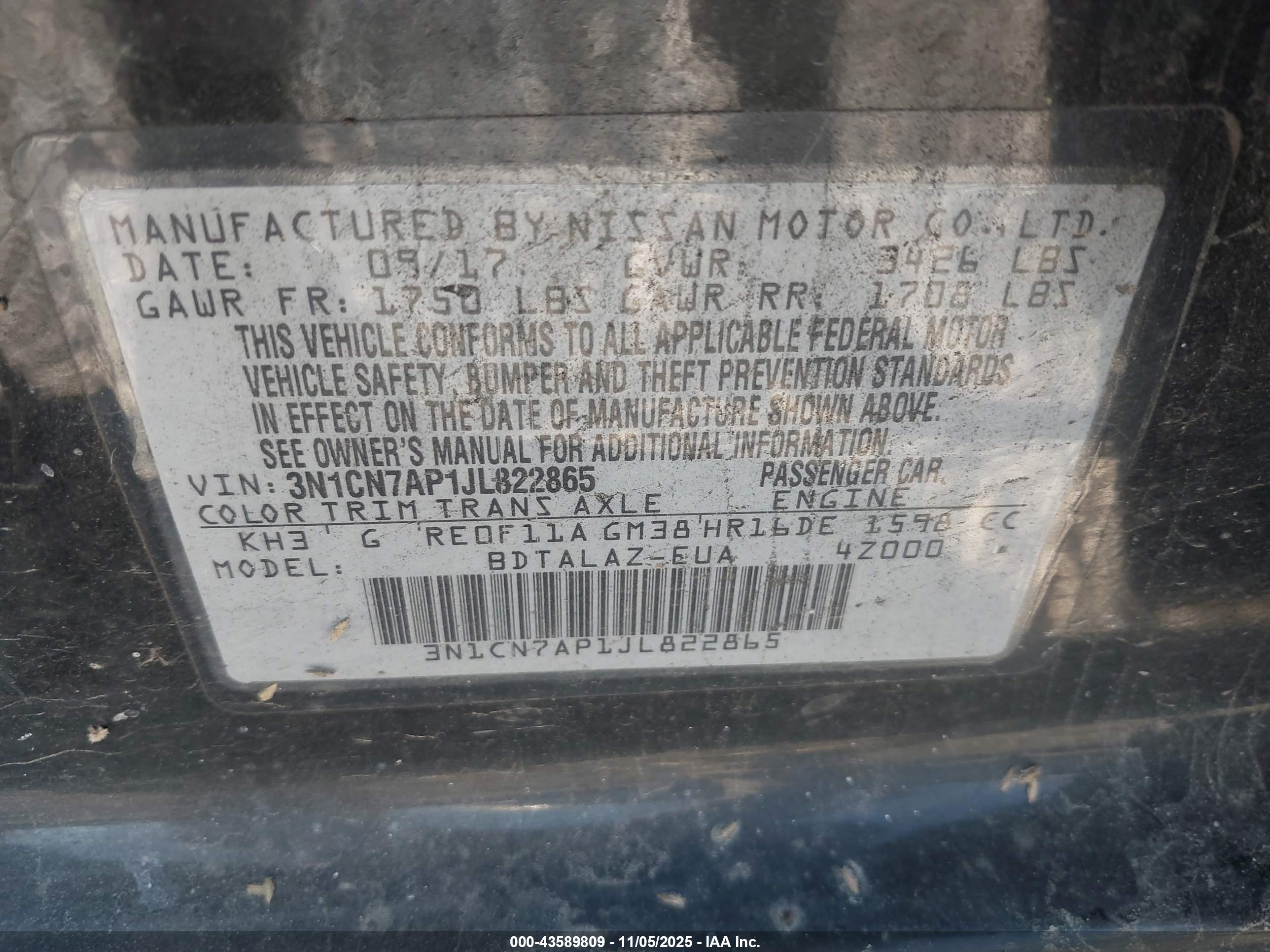 NISSAN VERSA image 9